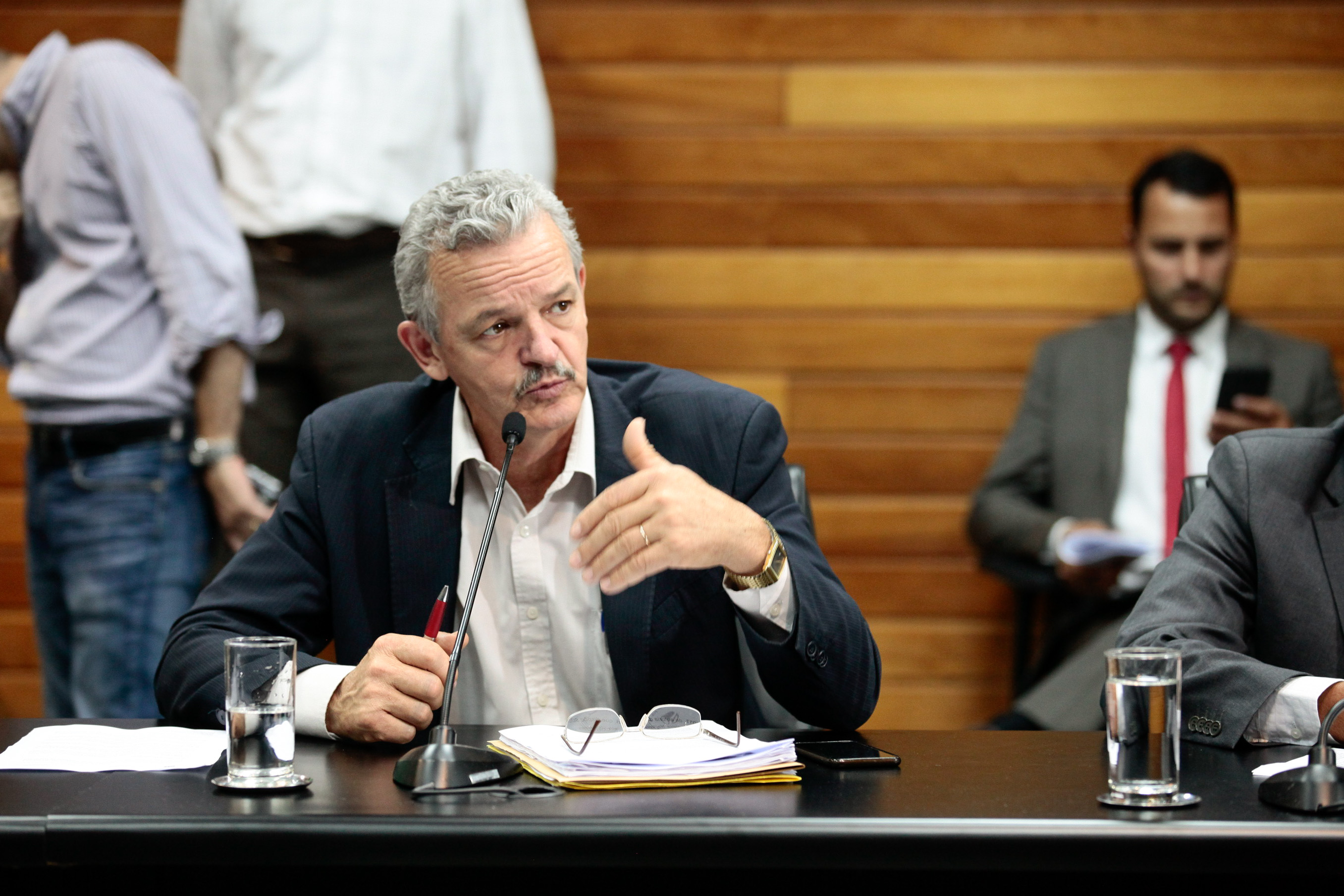 Continuação da Comissão de Constituição e Justiça.