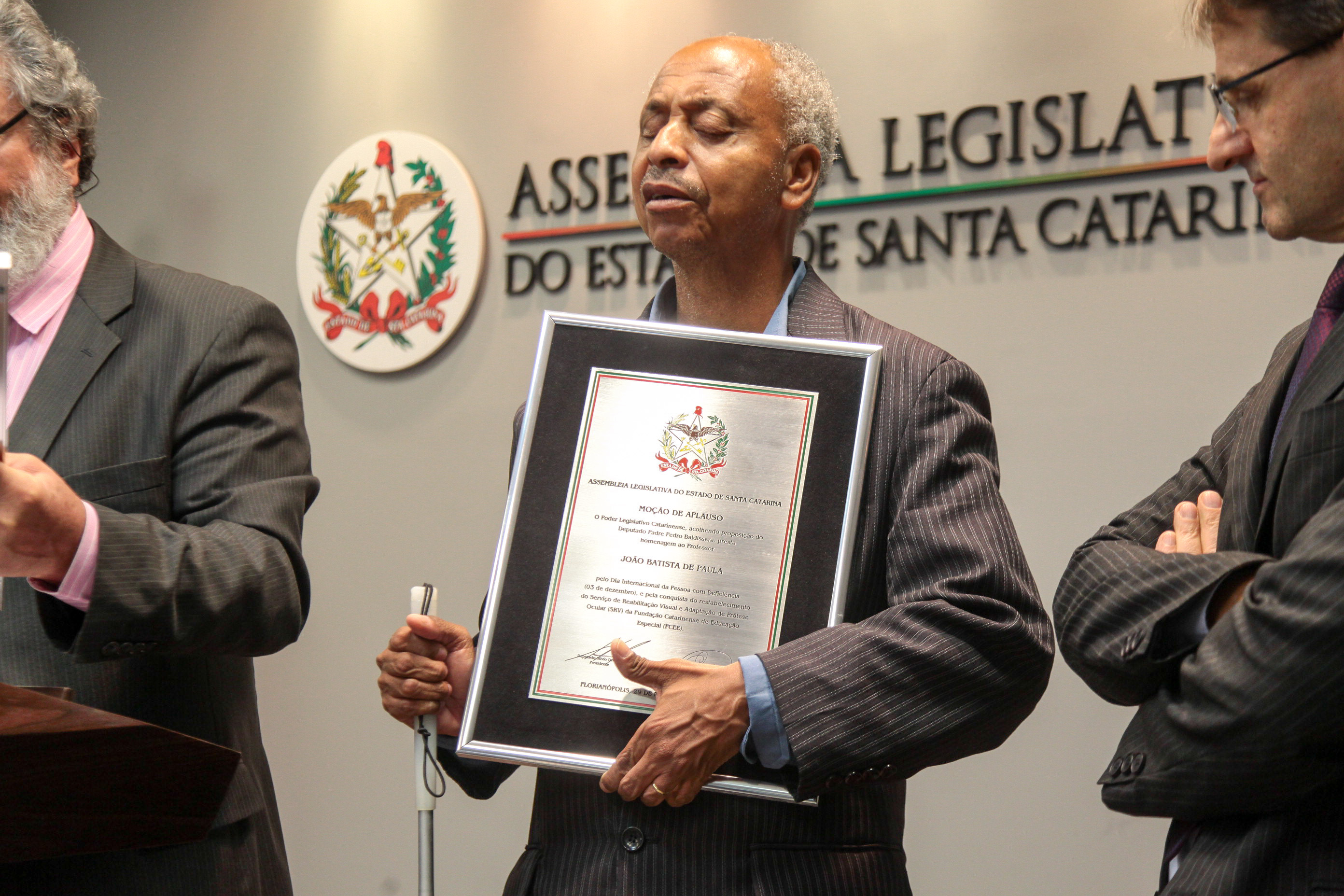 Comenda ao Profº João Batista e à ACIC.