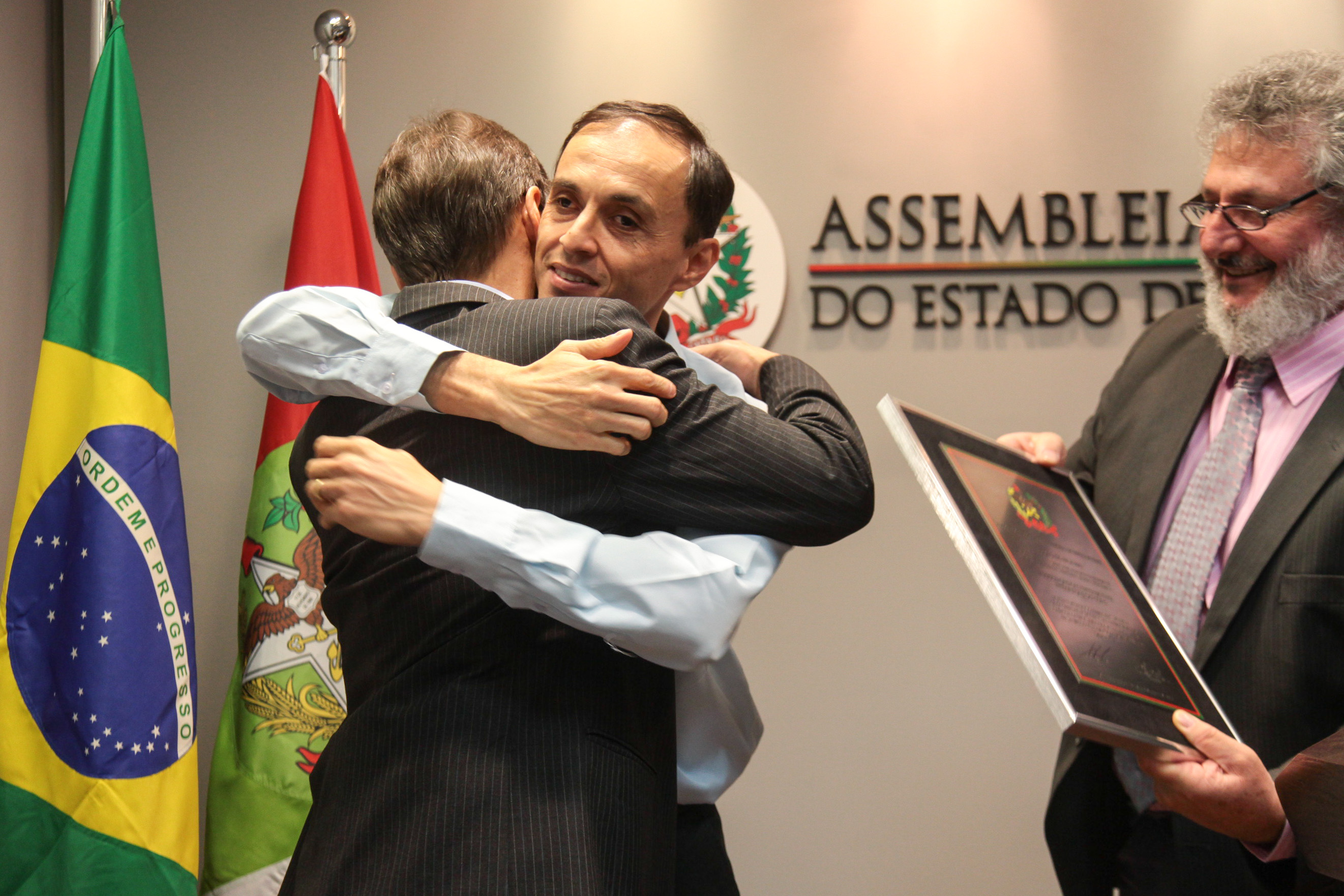 Comenda ao Profº João Batista e à ACIC.