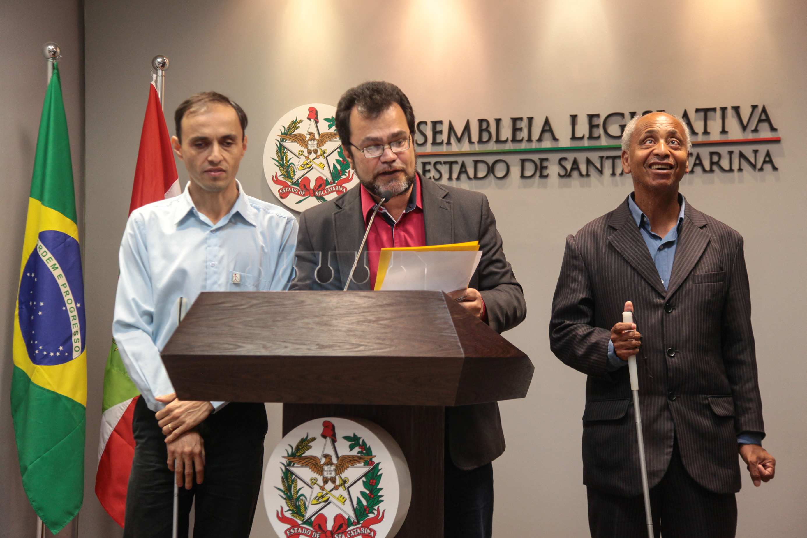 Comenda ao Profº João Batista e à ACIC.