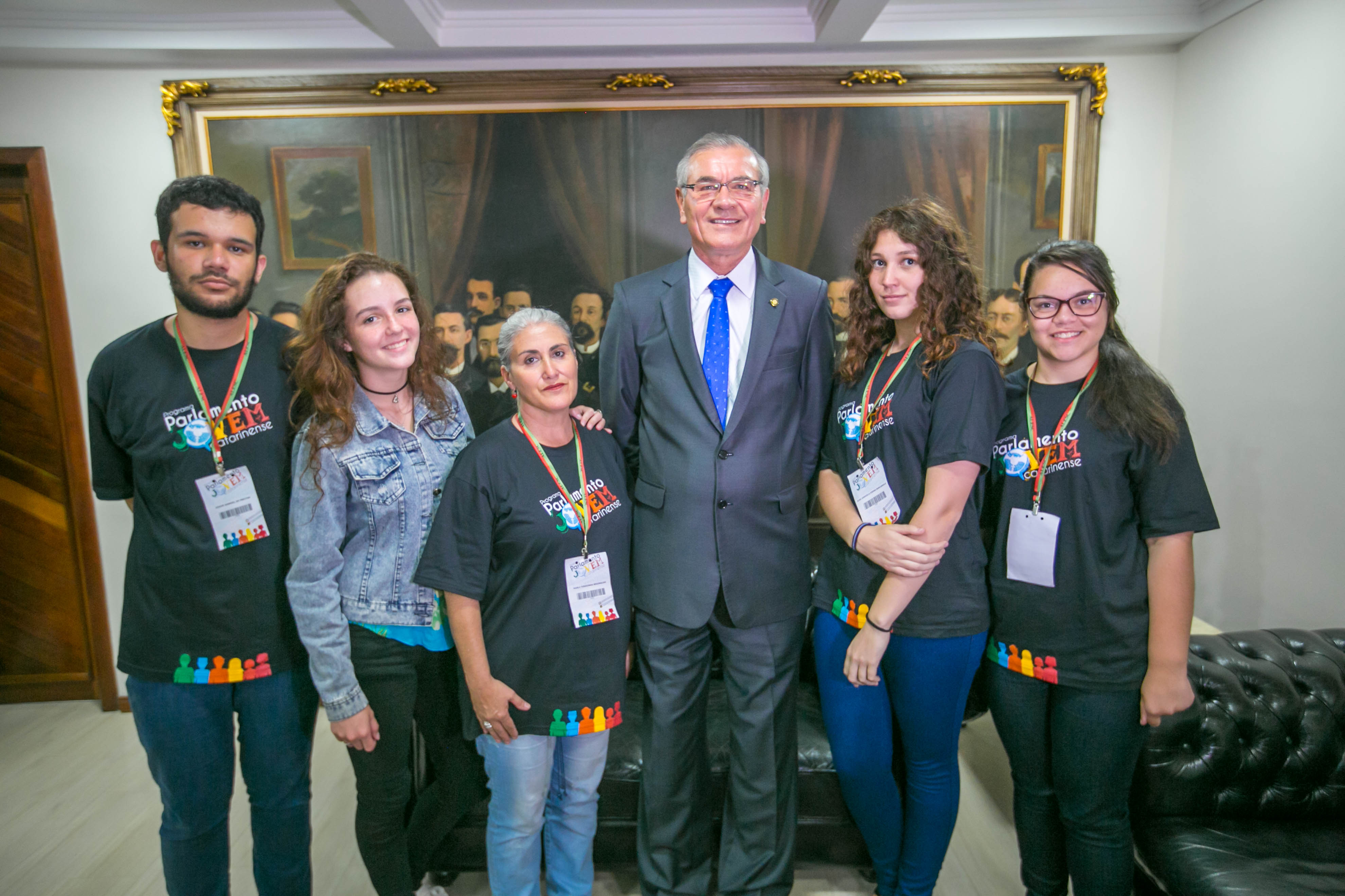 Parlamento Jovem visita o Presidente da ALESC