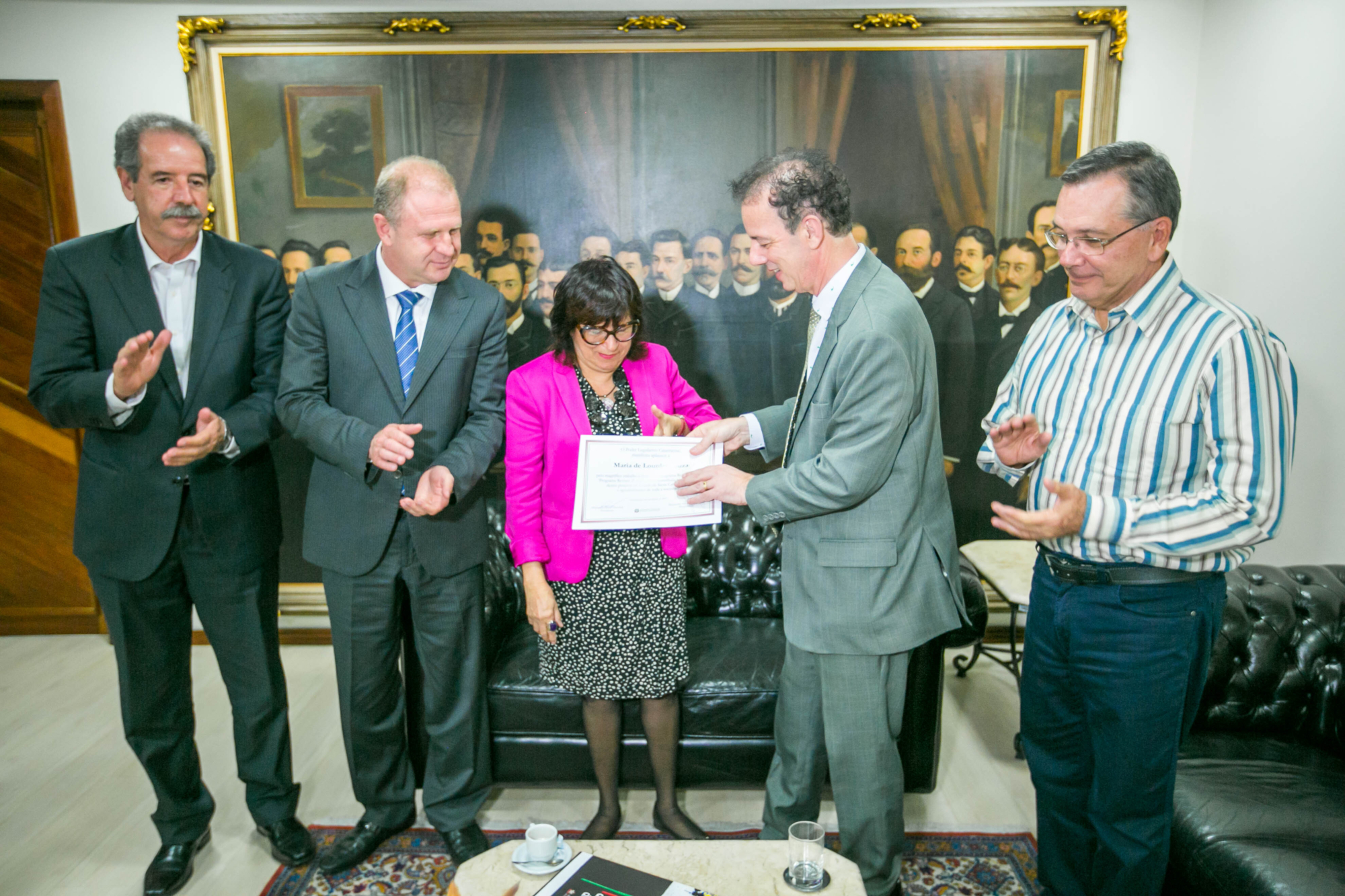 Pesquisadora da UFSC recebe moção de aplauso