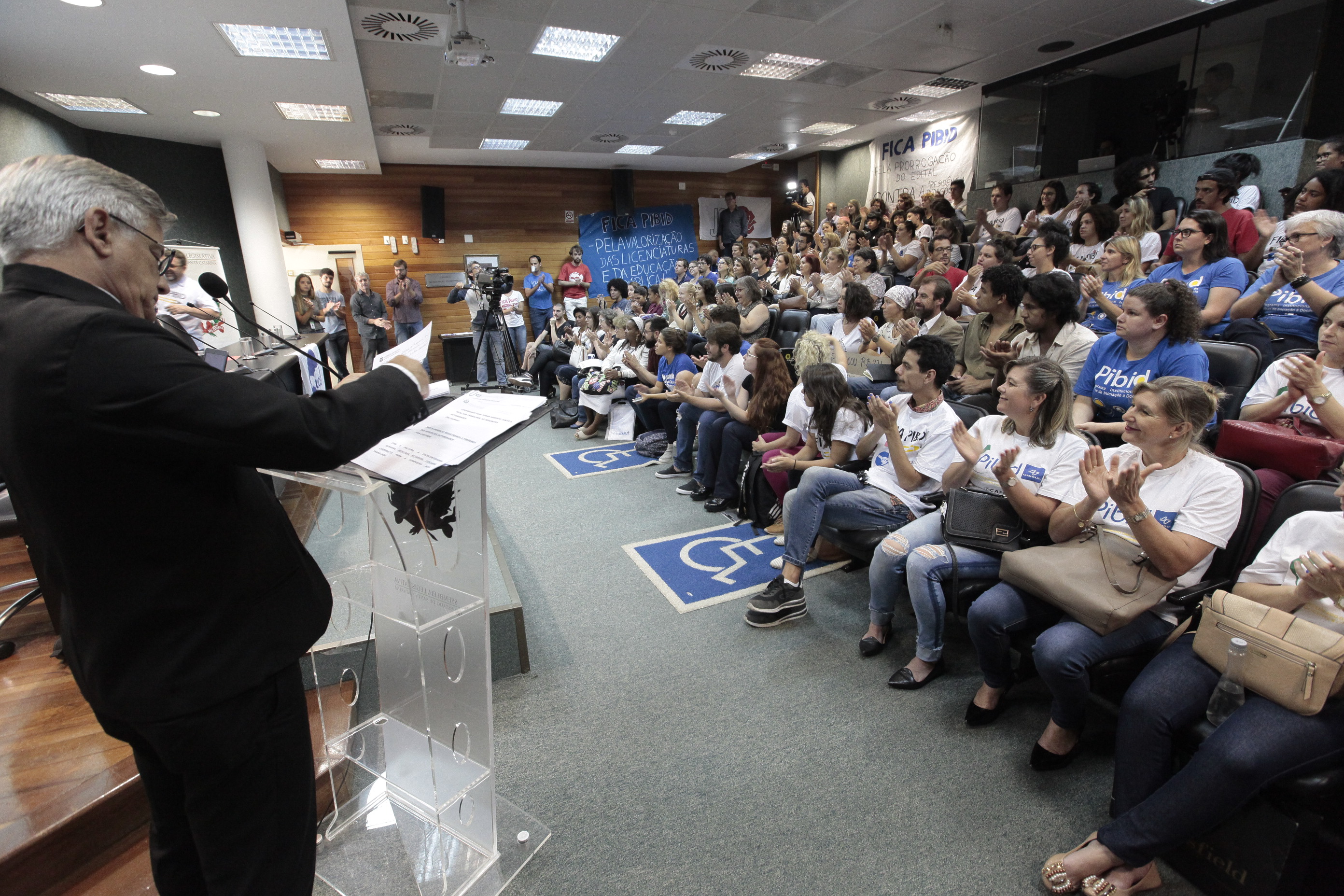 Programa Institucional de Bolsa de Iniciação a Docência (PIBID e PIBID Diversidade)