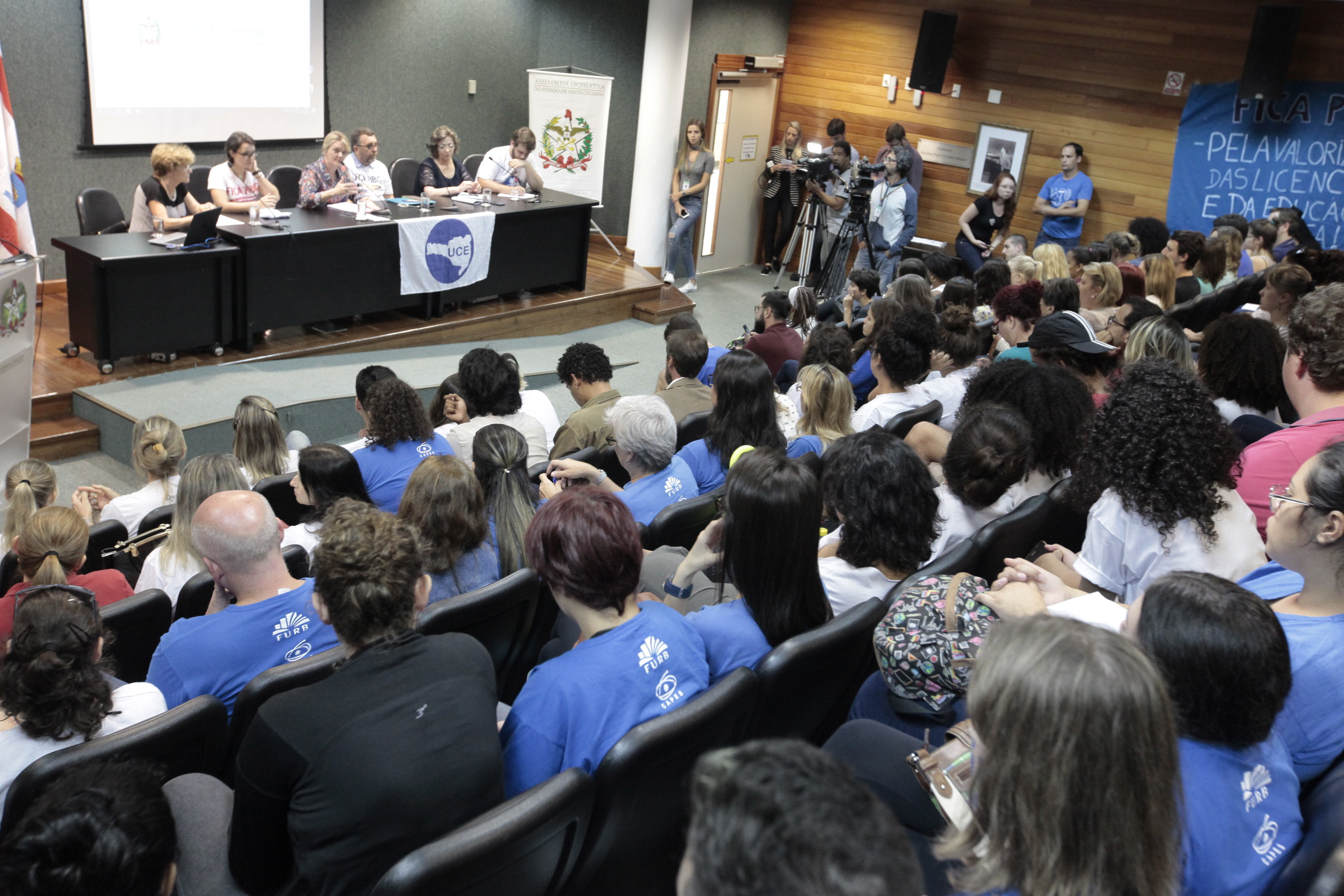 Programa Institucional de Bolsa de Iniciação a Docência (PIBID e PIBID Diversidade)