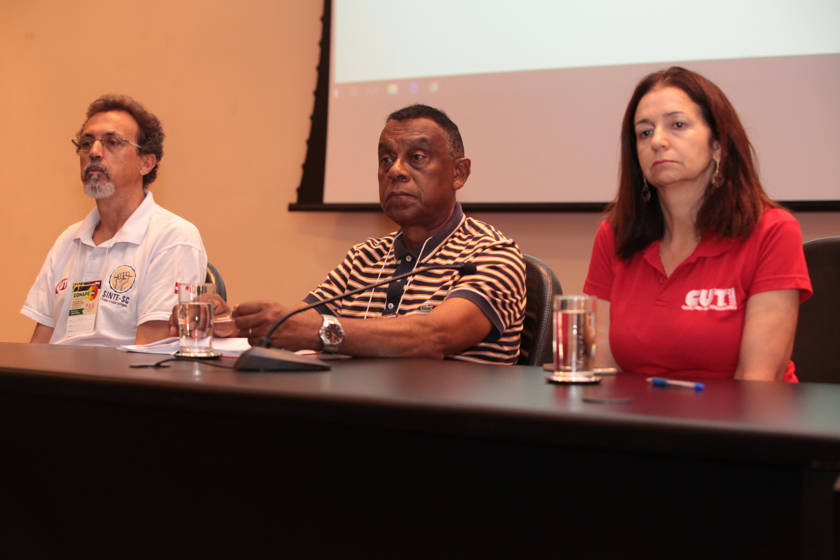 Conferência Nacional Popular de Educação.