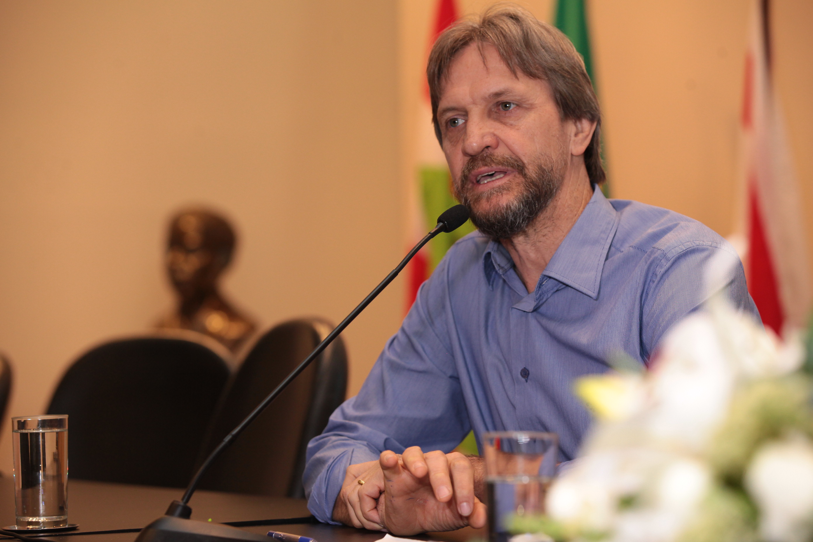 Conferência Nacional Popular de Educação.