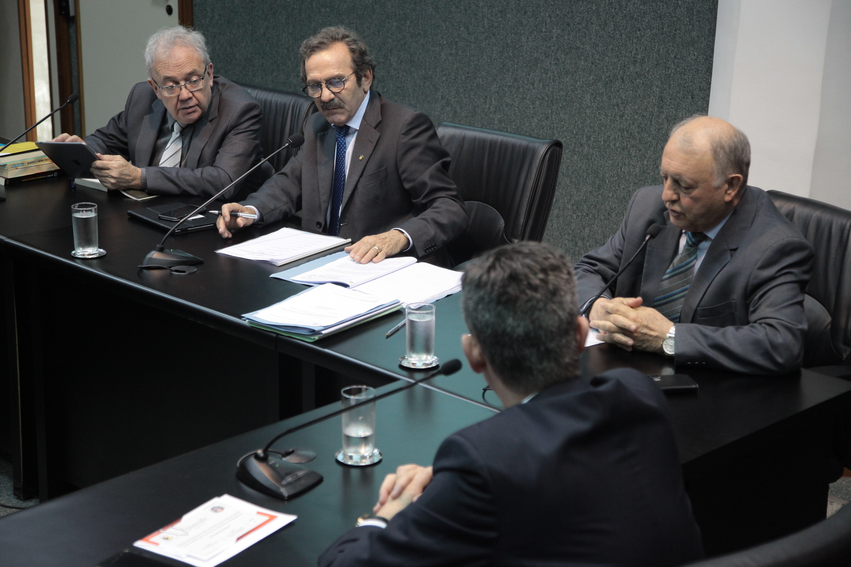 Reunião Extraordinária da Comissão de Trabalho.