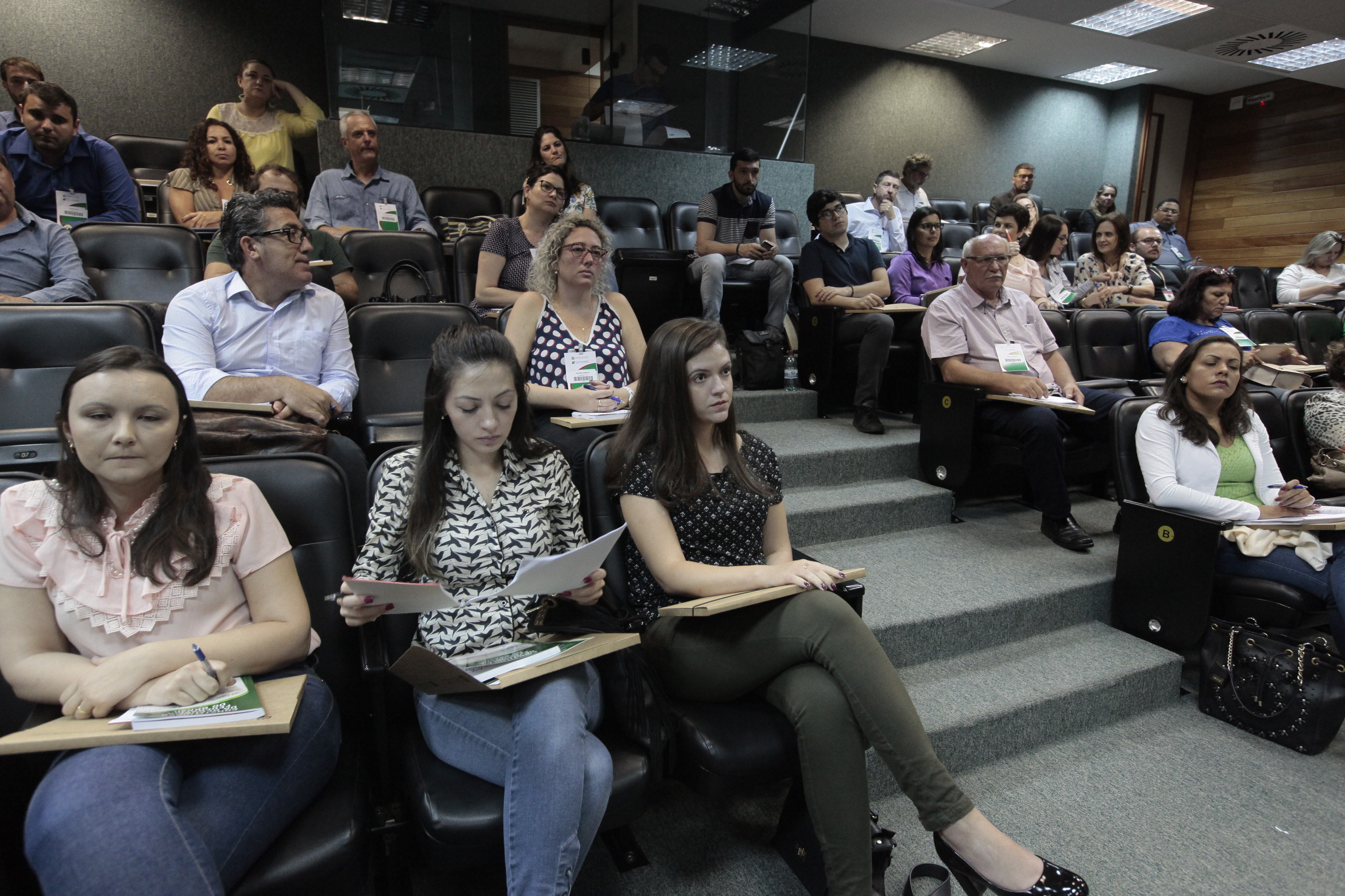 Escola do Legislativo Promove Curso de Legística.