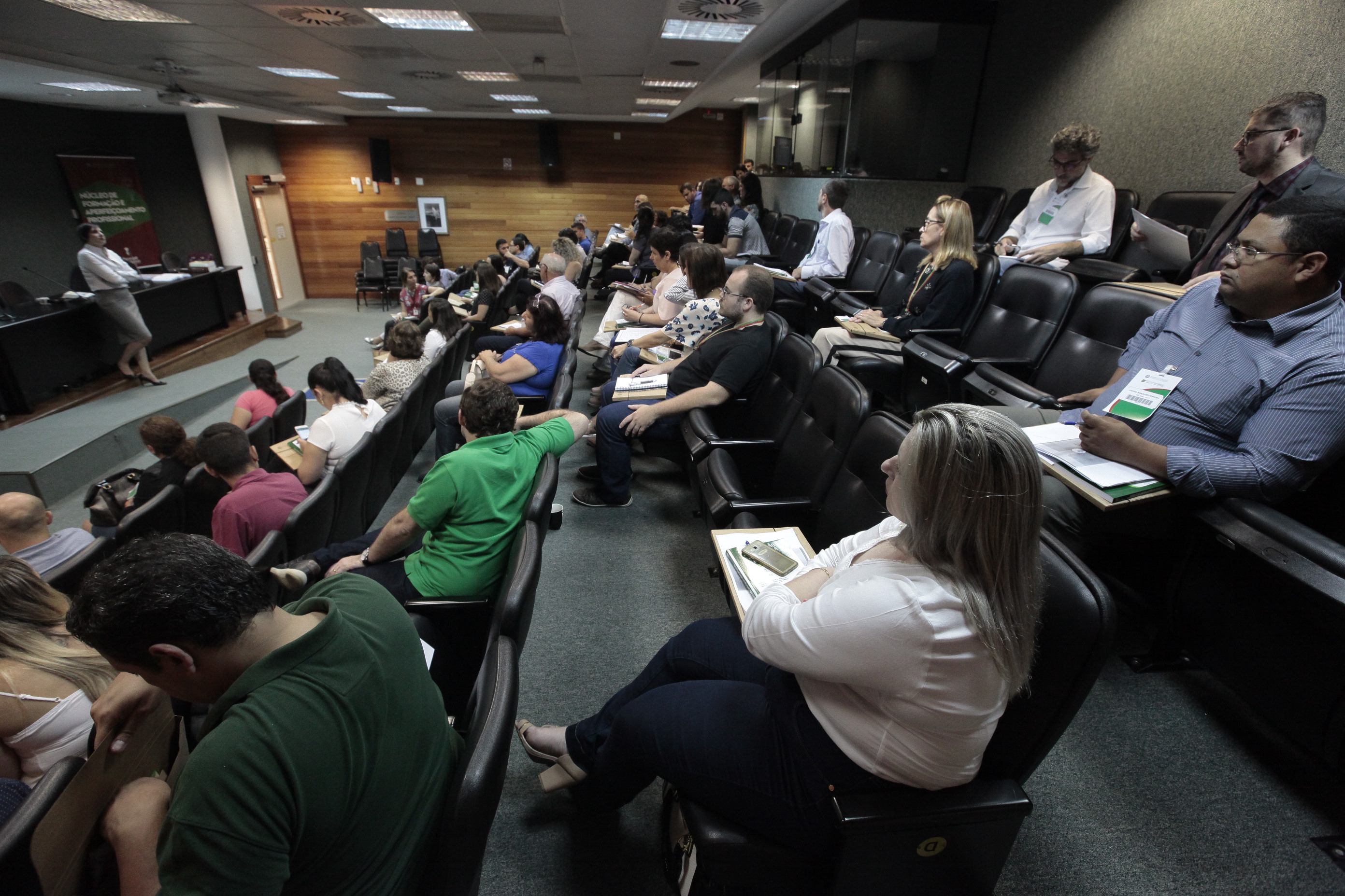 Escola do Legislativo Promove Curso de Legística.