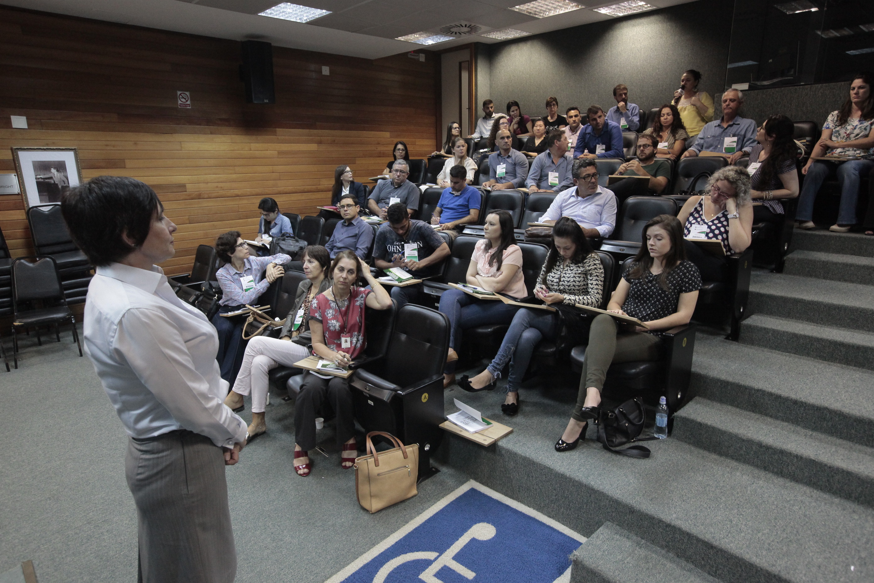 Escola do Legislativo Promove Curso de Legística.