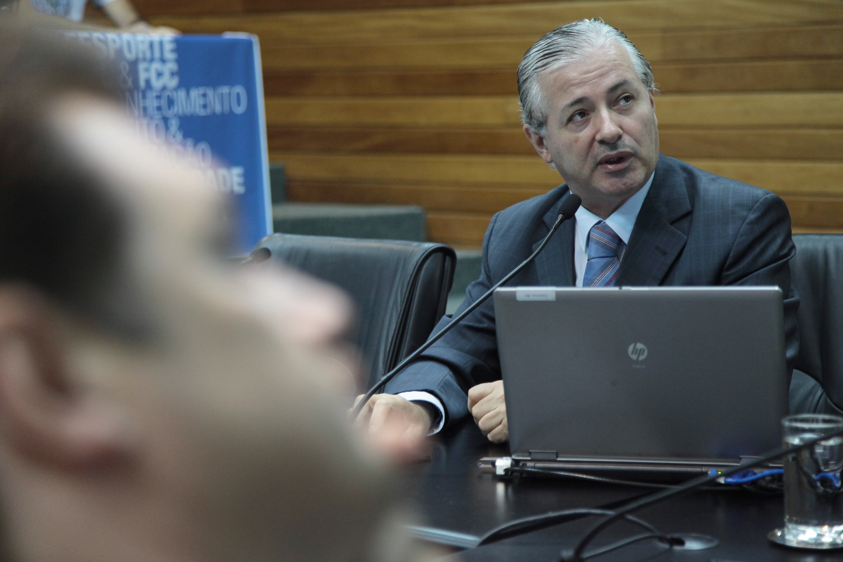 Comissão de Economia.