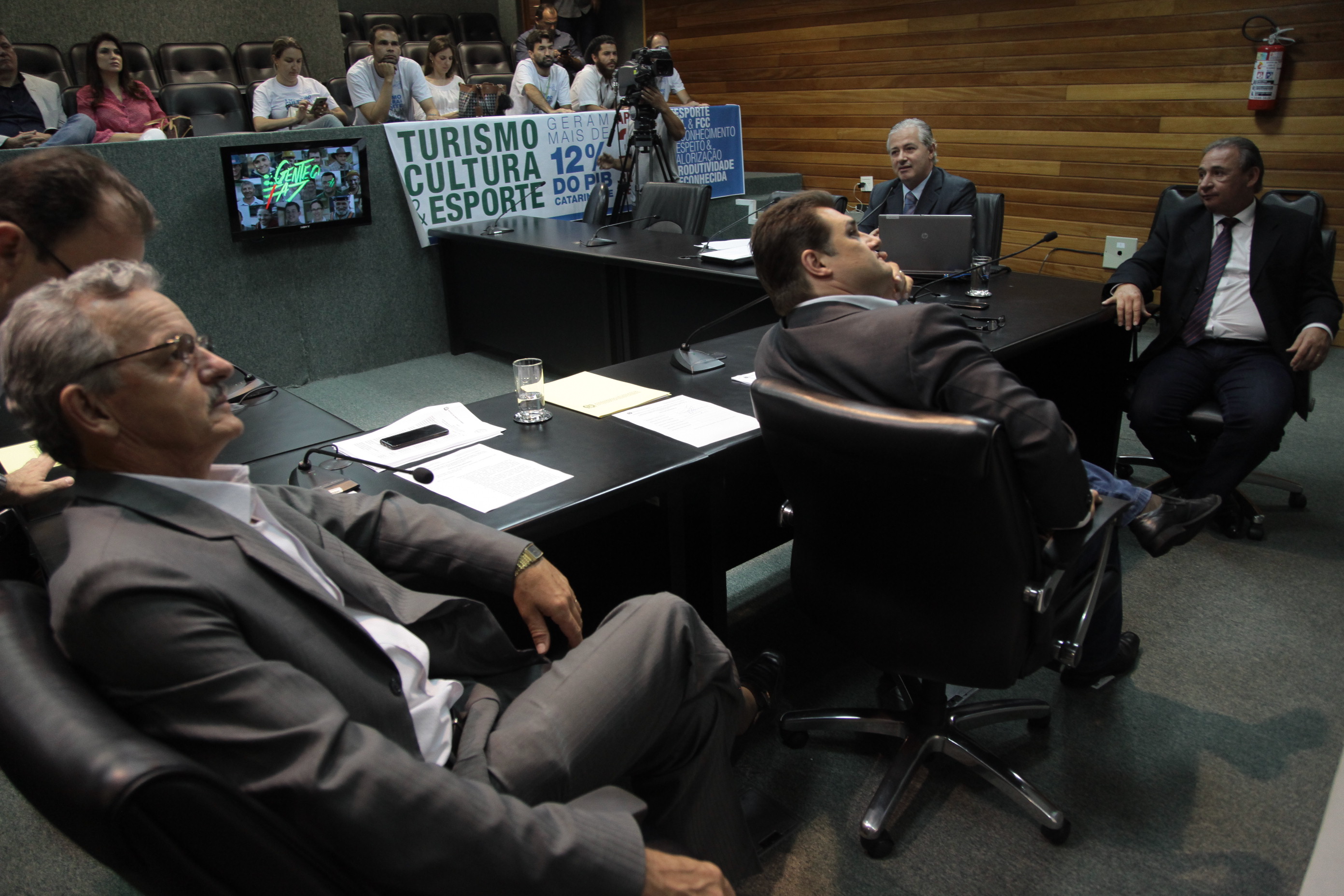 Comissão de Economia.