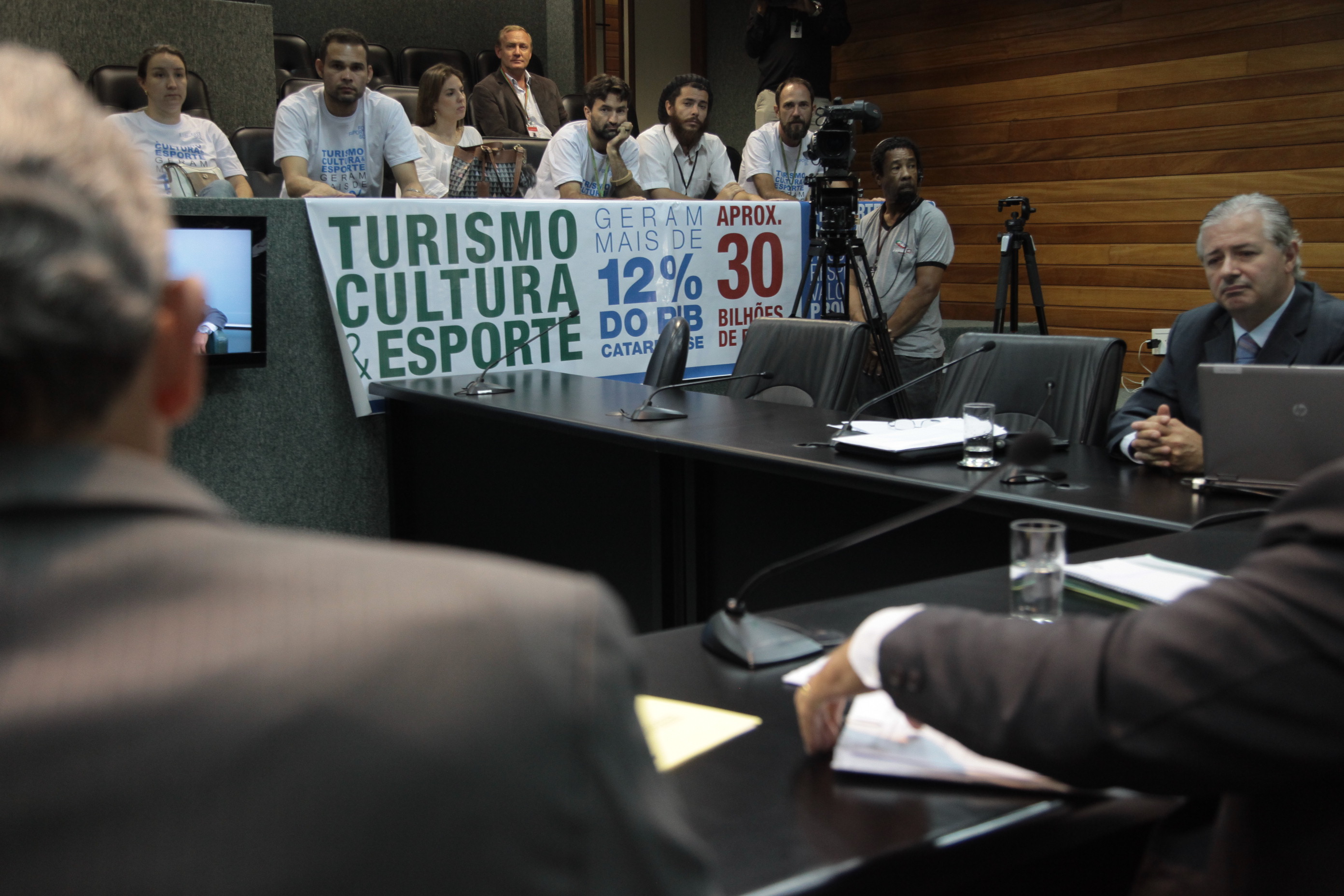 Comissão de Economia.