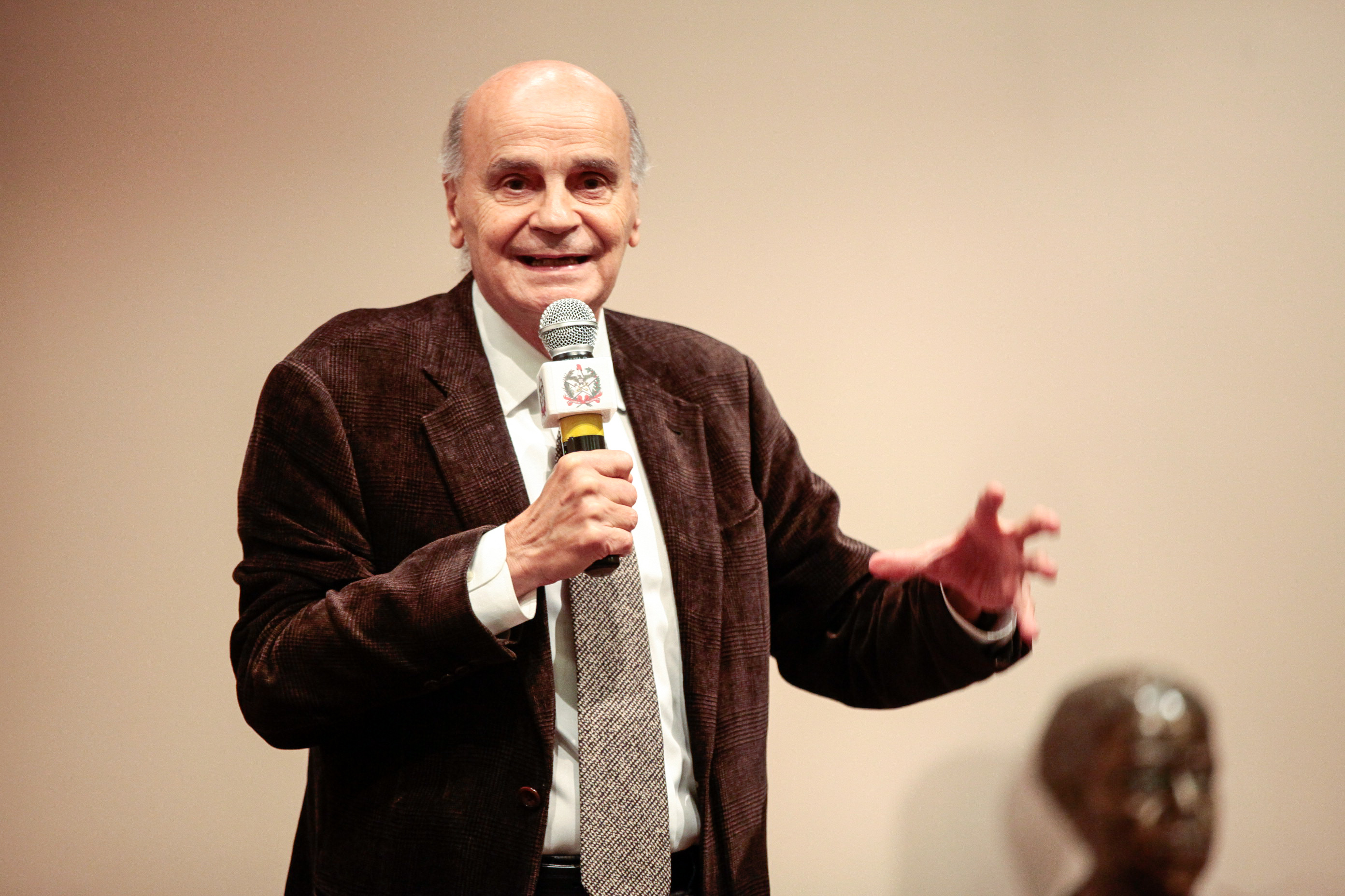 Palestra com Dr. Drauzio Varella e lançamento de campanha Câncer, Você Não Está Sozinho Nessa Luta.