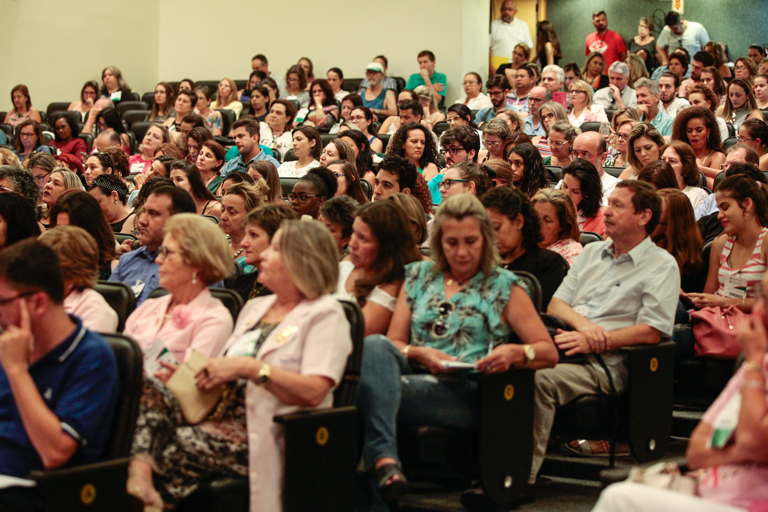 Palestra com Dr. Drauzio Varella e lançamento de campanha Câncer, Você Não Está Sozinho Nessa Luta.