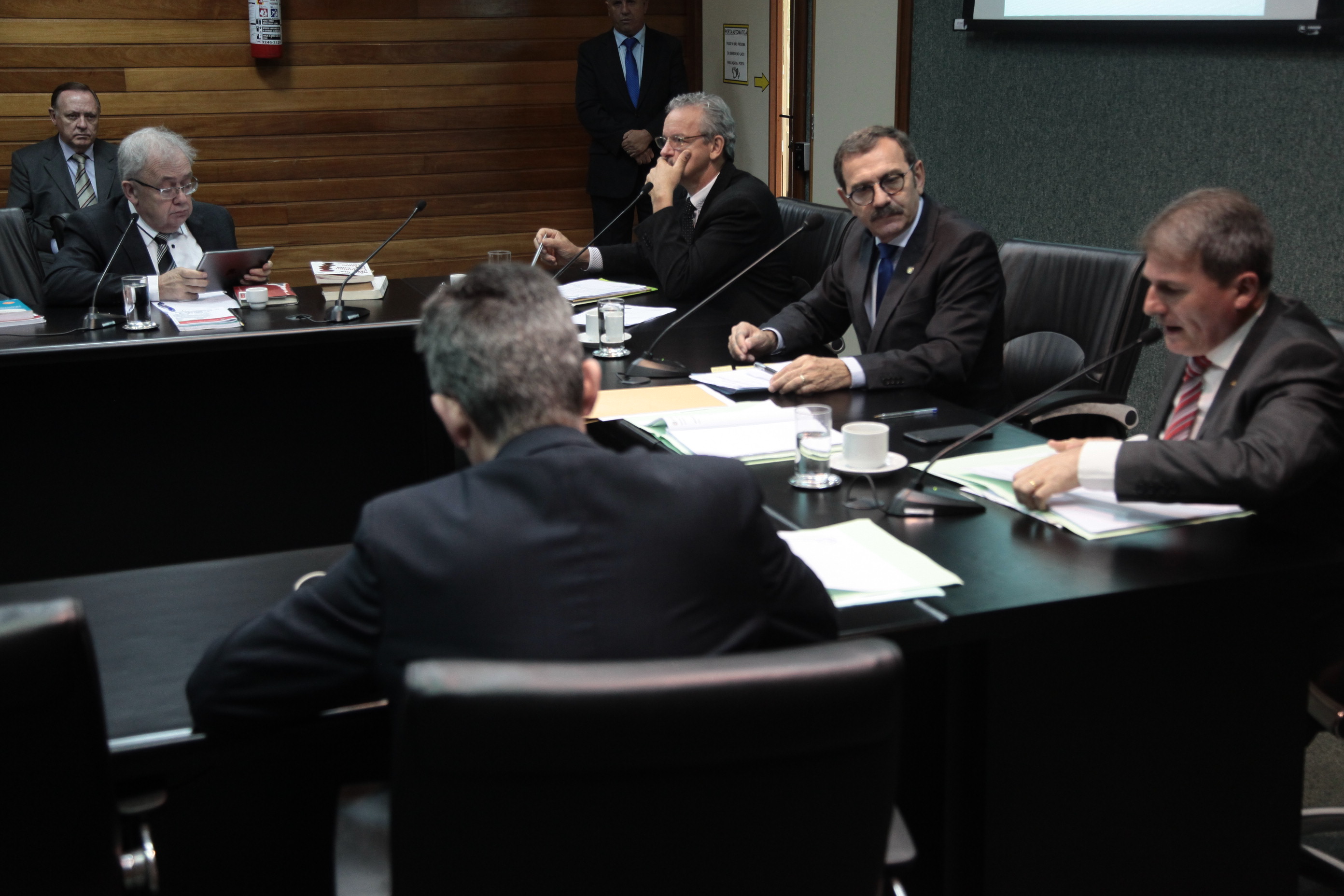 Comissão de Trabalho, Administração e Serviço Público.