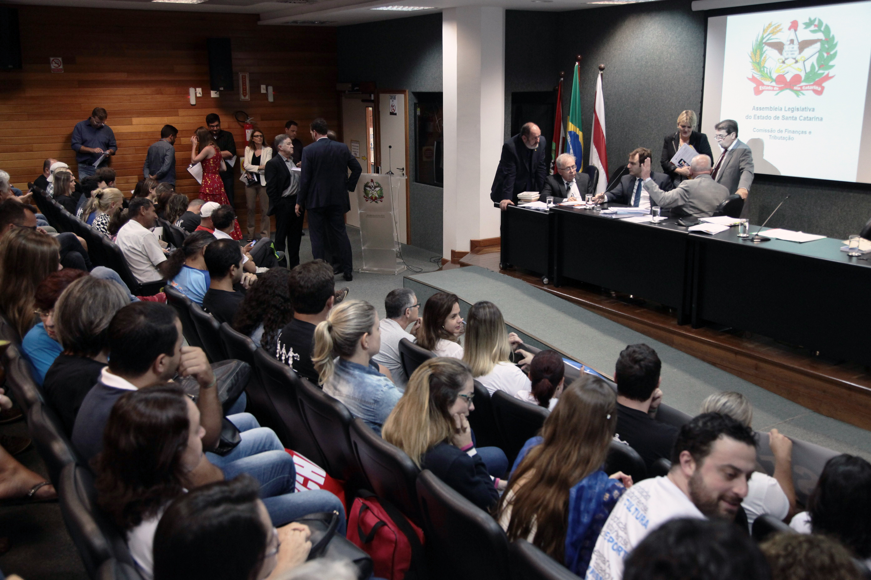 Reunião Extraordinária da Comissão de Finanças.