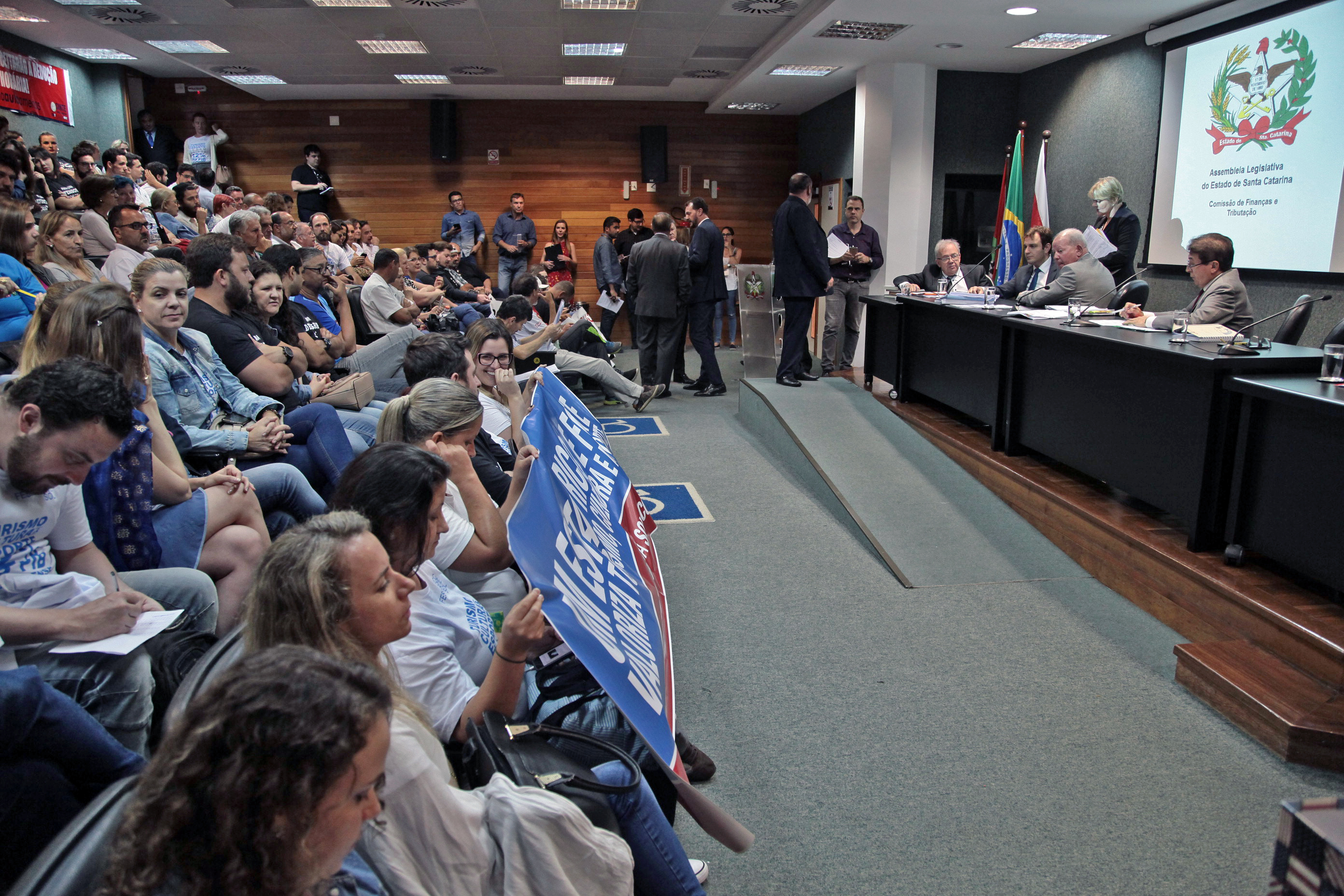 Reunião Extraordinária da Comissão de Finanças.
