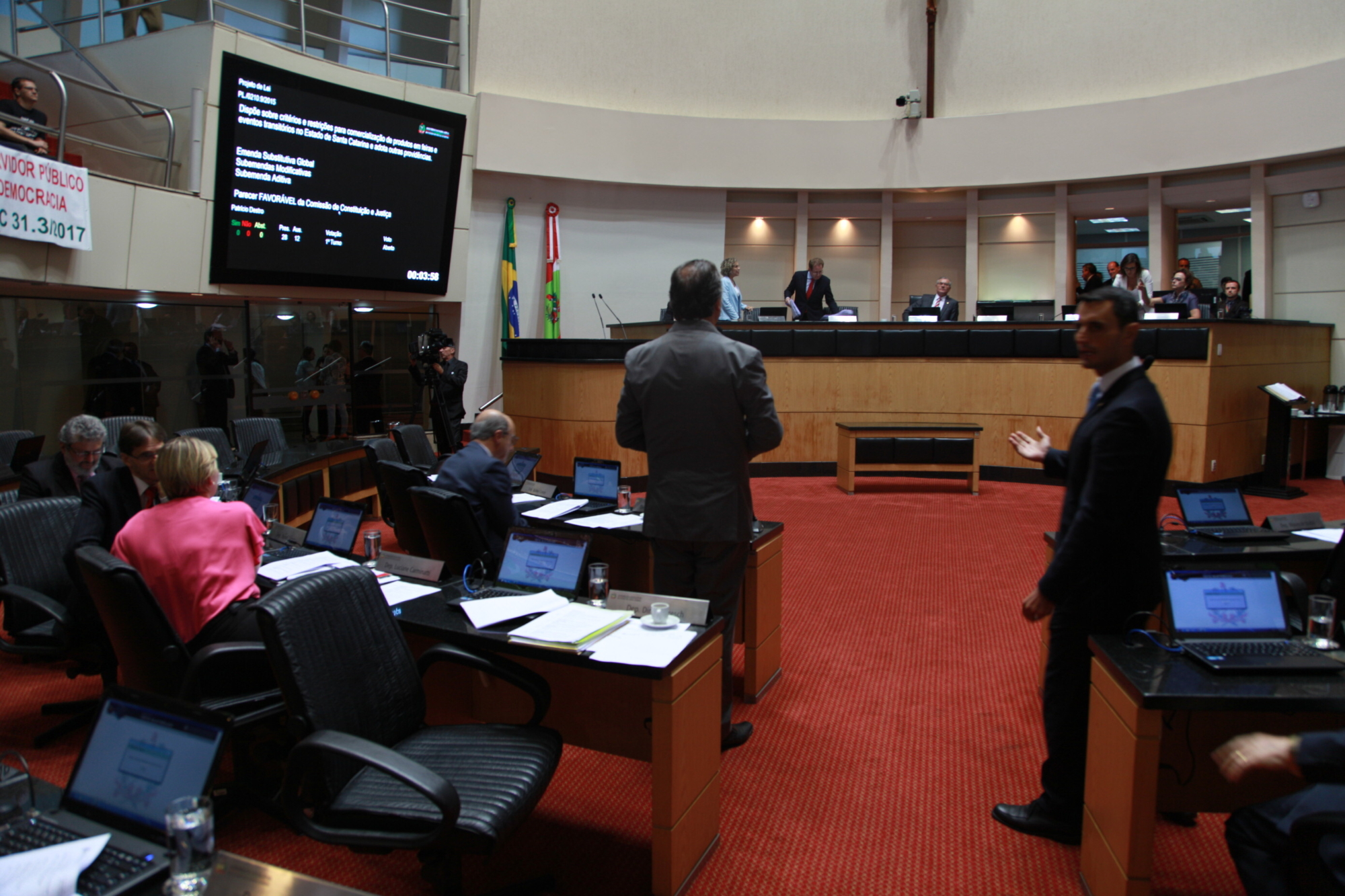 Plenário aprova estruturação da Defesa Civil e outros 12 projetos