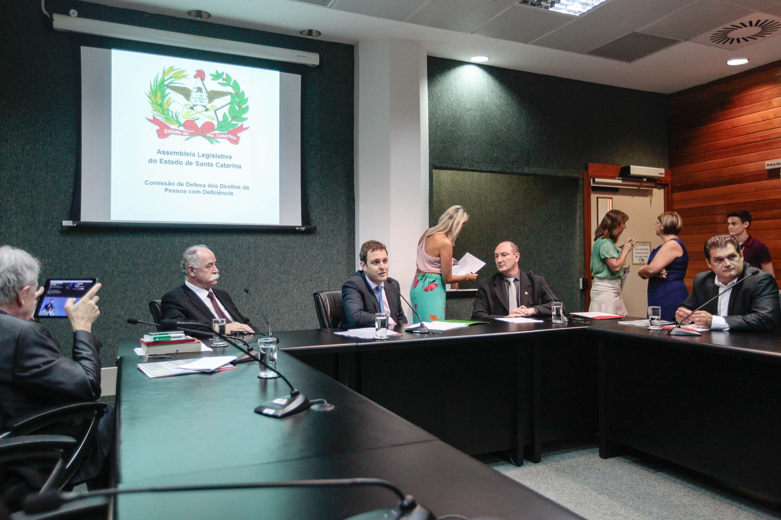 Comissão de Defesa dos Direitos das Pessoas com Deficiência.