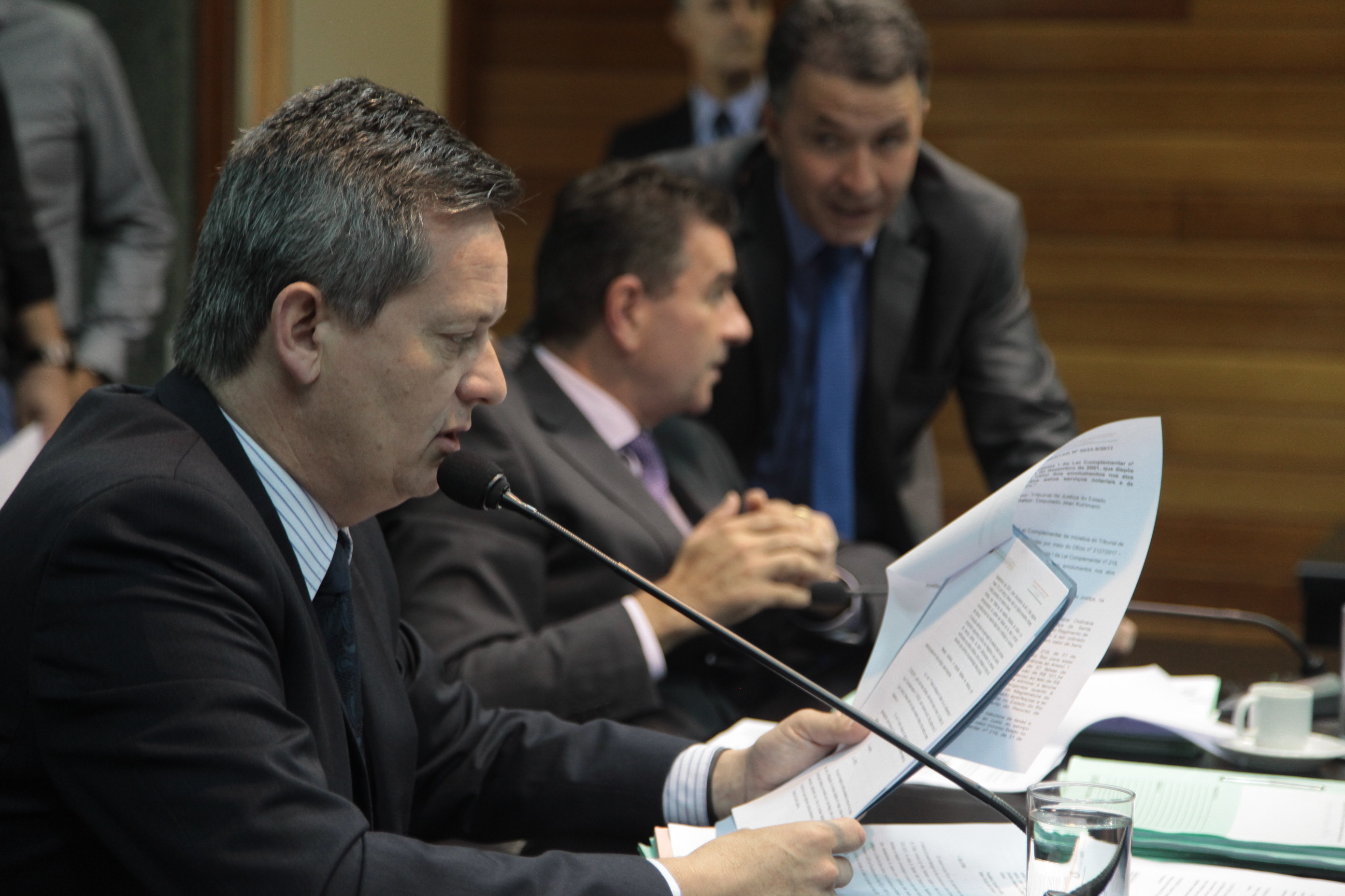 Comissão de Constituição e Justiça.
