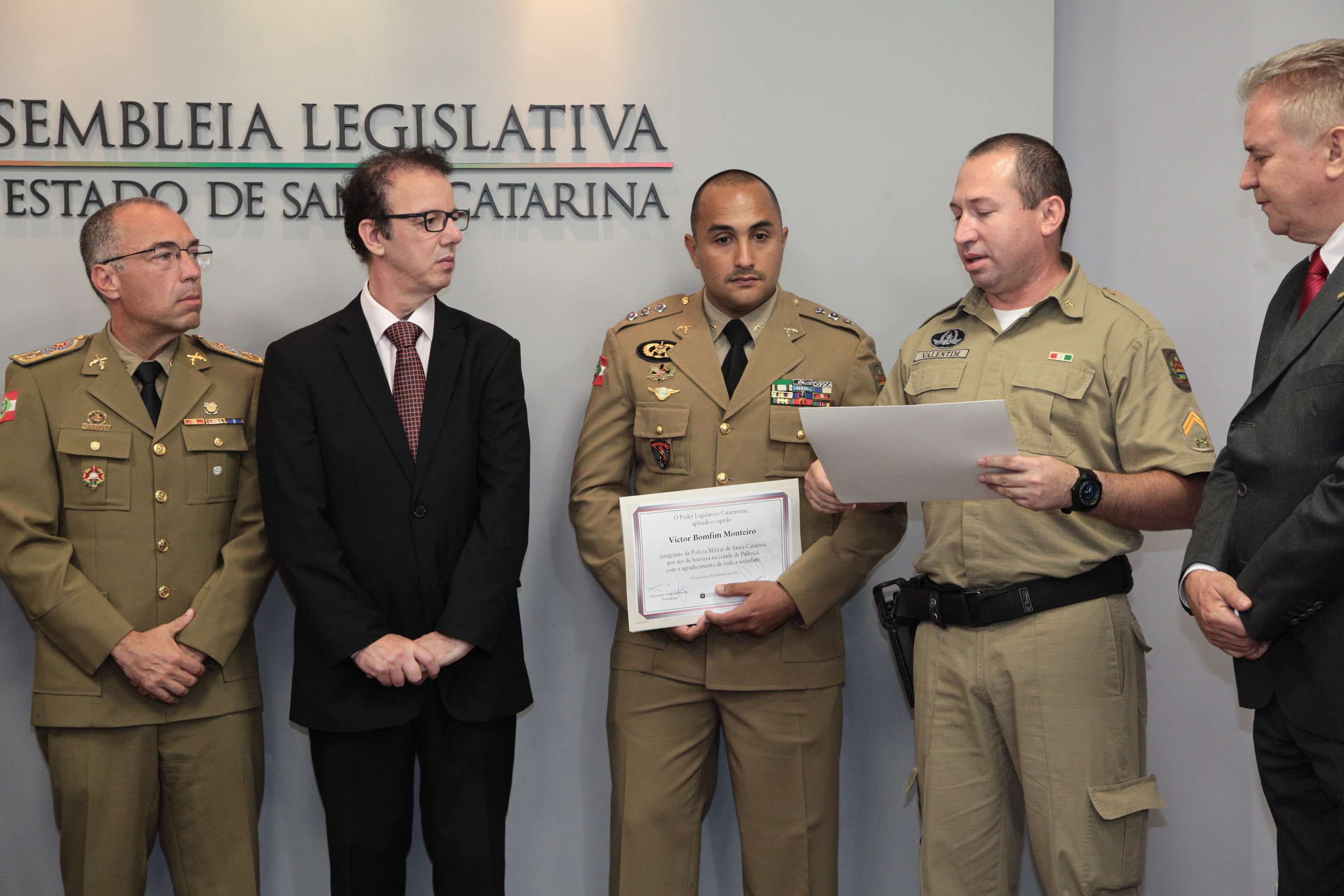Homenagem a Policiais Militares