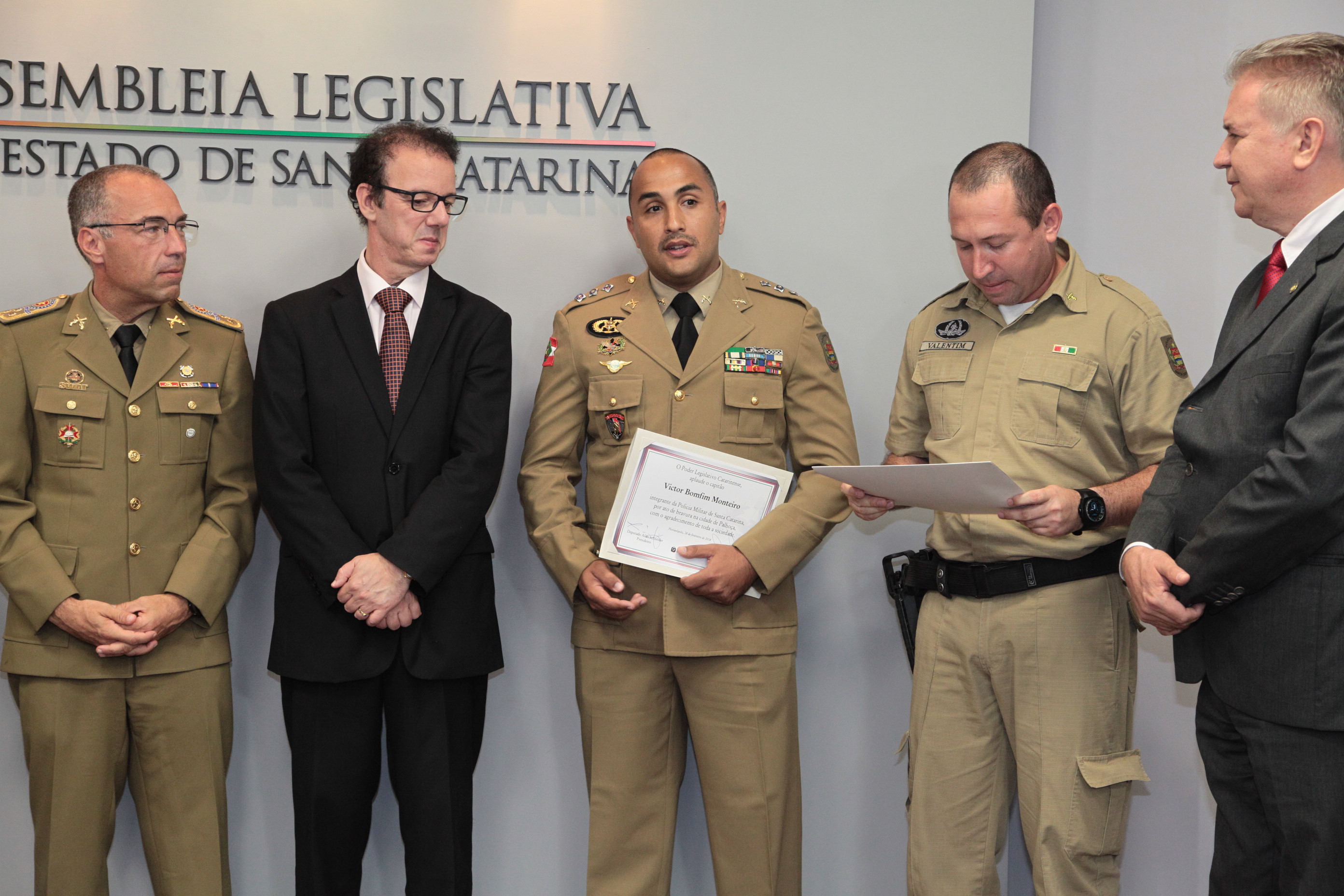 Homenagem a Policiais Militares