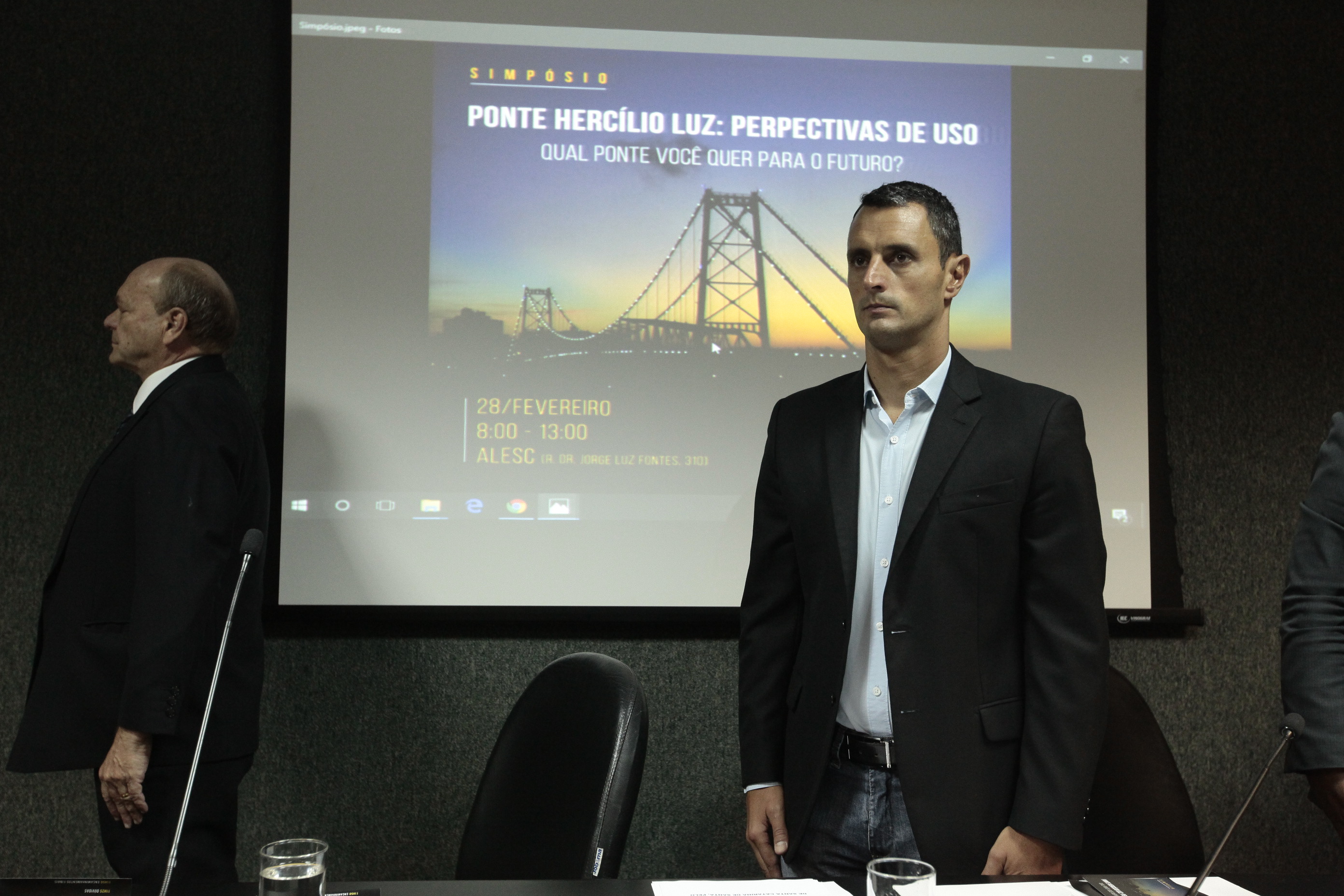 Simpósio Sobre a Ponte Hercílio Luz