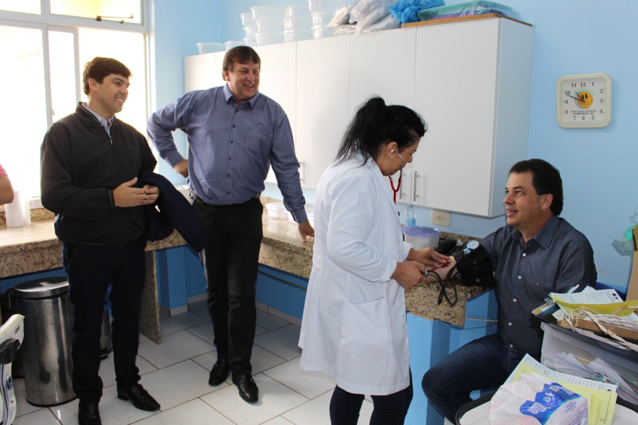 Deputado Rodrigo Minotto entrega equipamentos para Hospital Santo Antônio