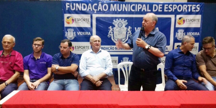 Deputado Natalino Lázare na Copa Camilo Penso Estadual de Judô, em Videira