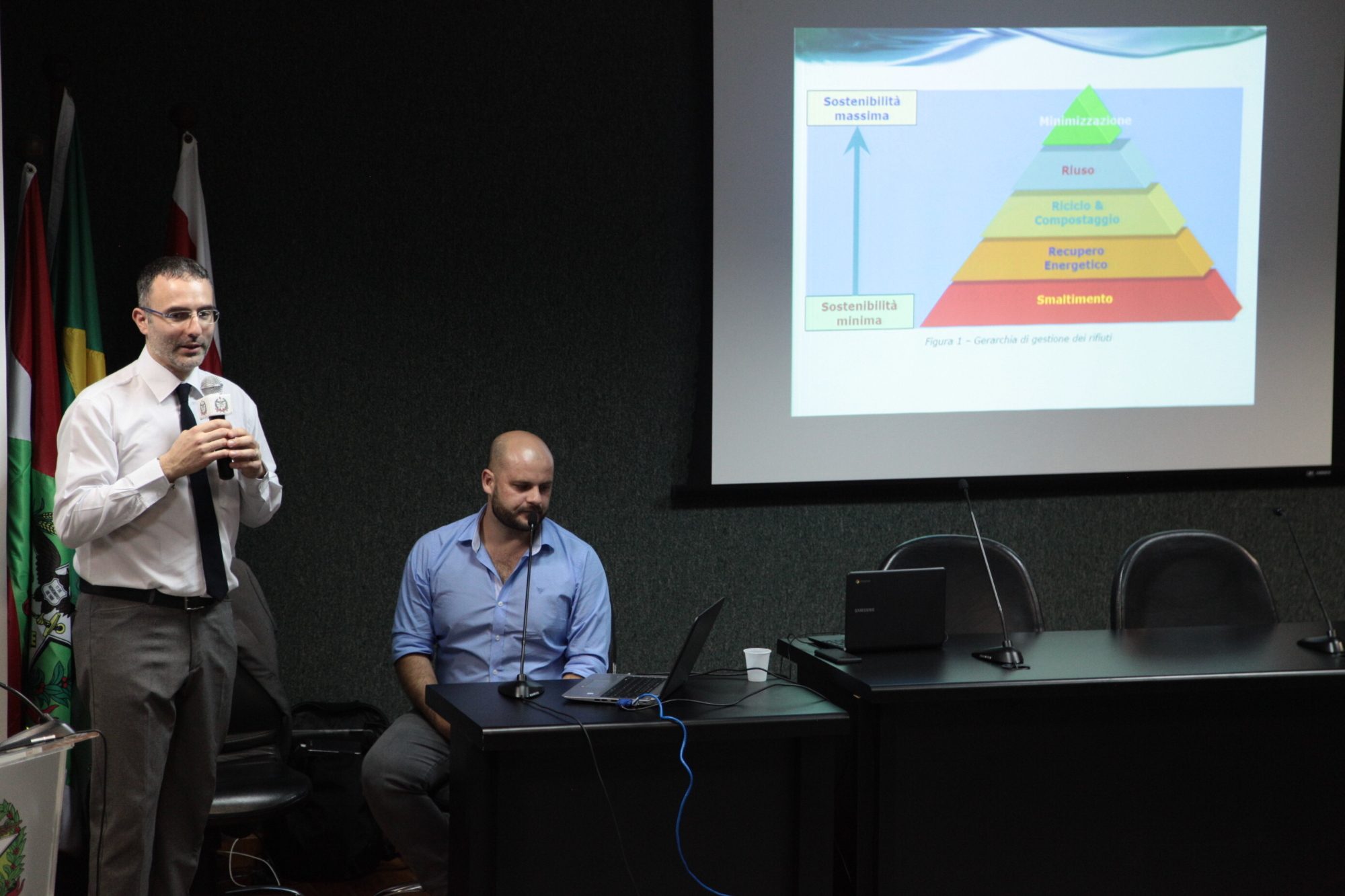 Palestra na Assembleia apresenta os nove passos do lixo zero