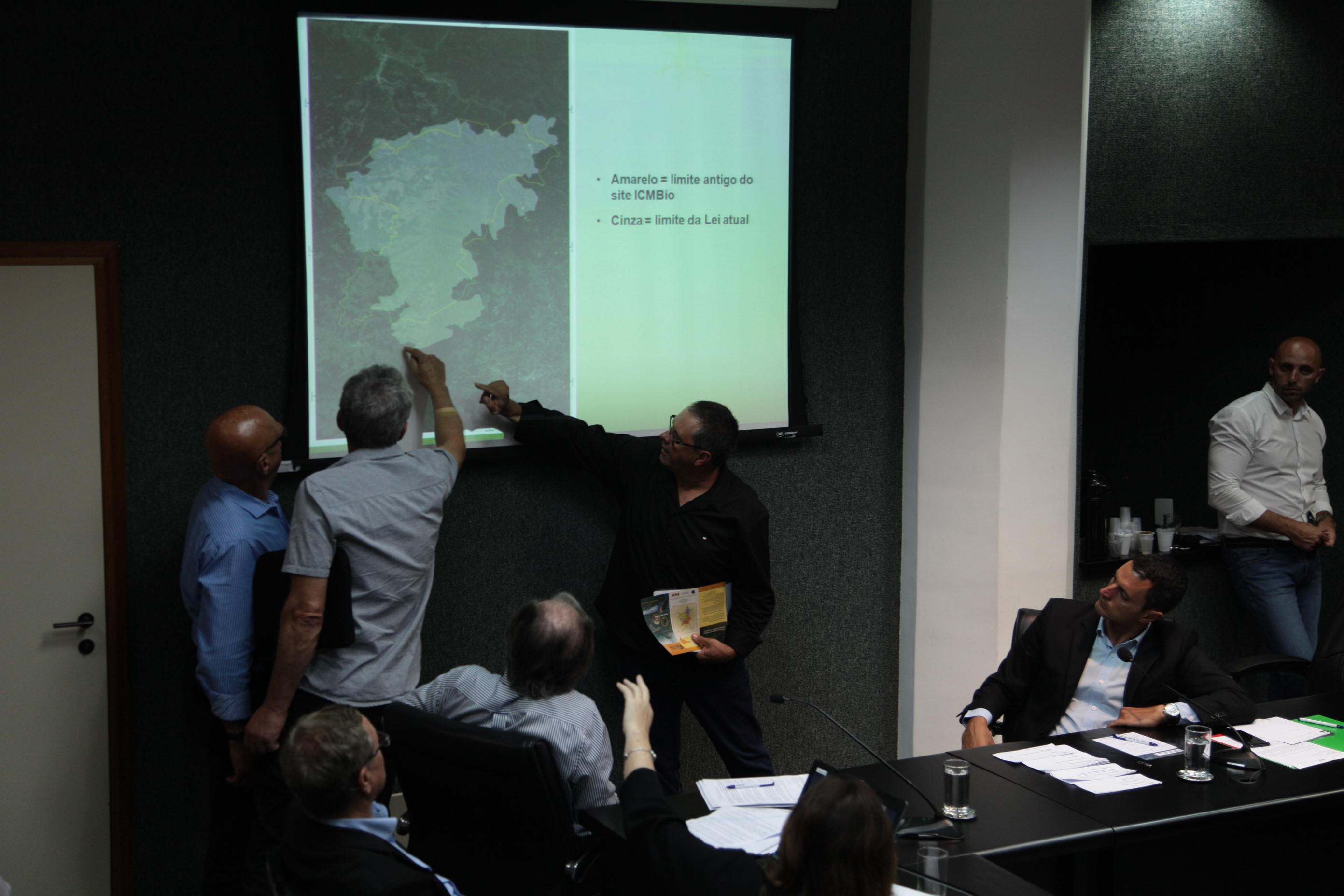 Reunião ampliada de Trabalho da Frente Parlamentar Catarinense em conjunto com a Comissão de Transportes e Desenvolvimento Urbano para tratar do assunto Parque Nacional da Serra Catarinense.