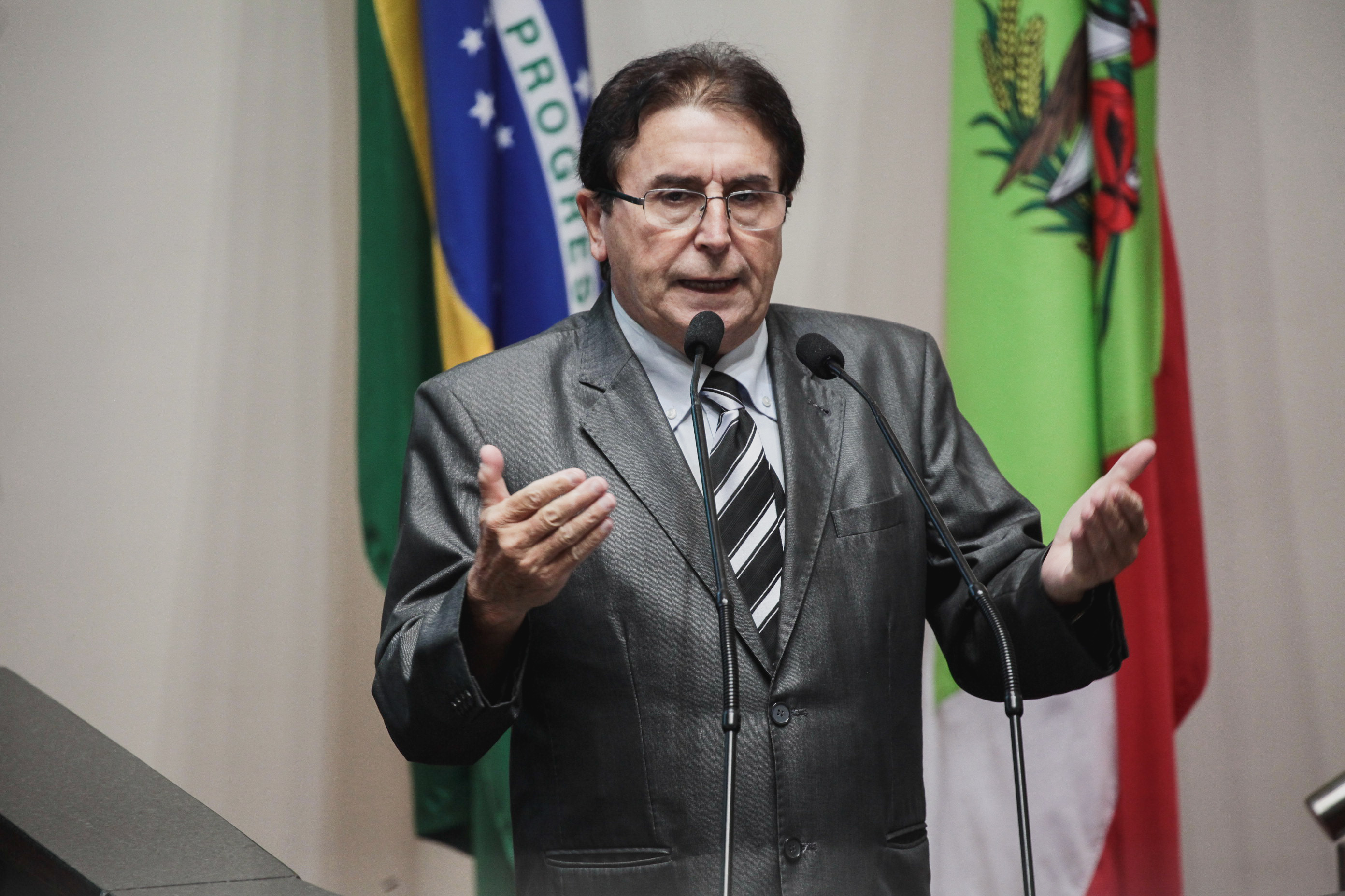 Deputado Antônio Aguiar (PMDB). Sessão Ordinária.