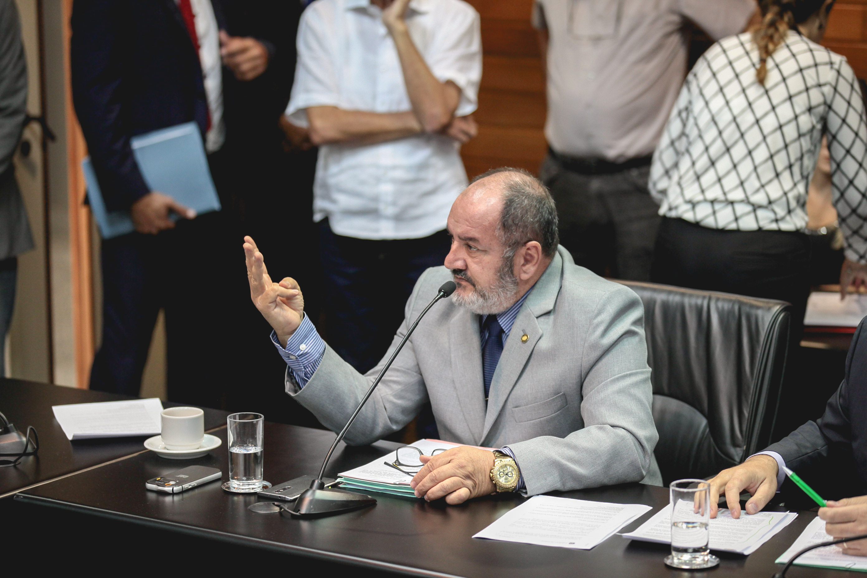 Comissão de Constituição e Justiça.
