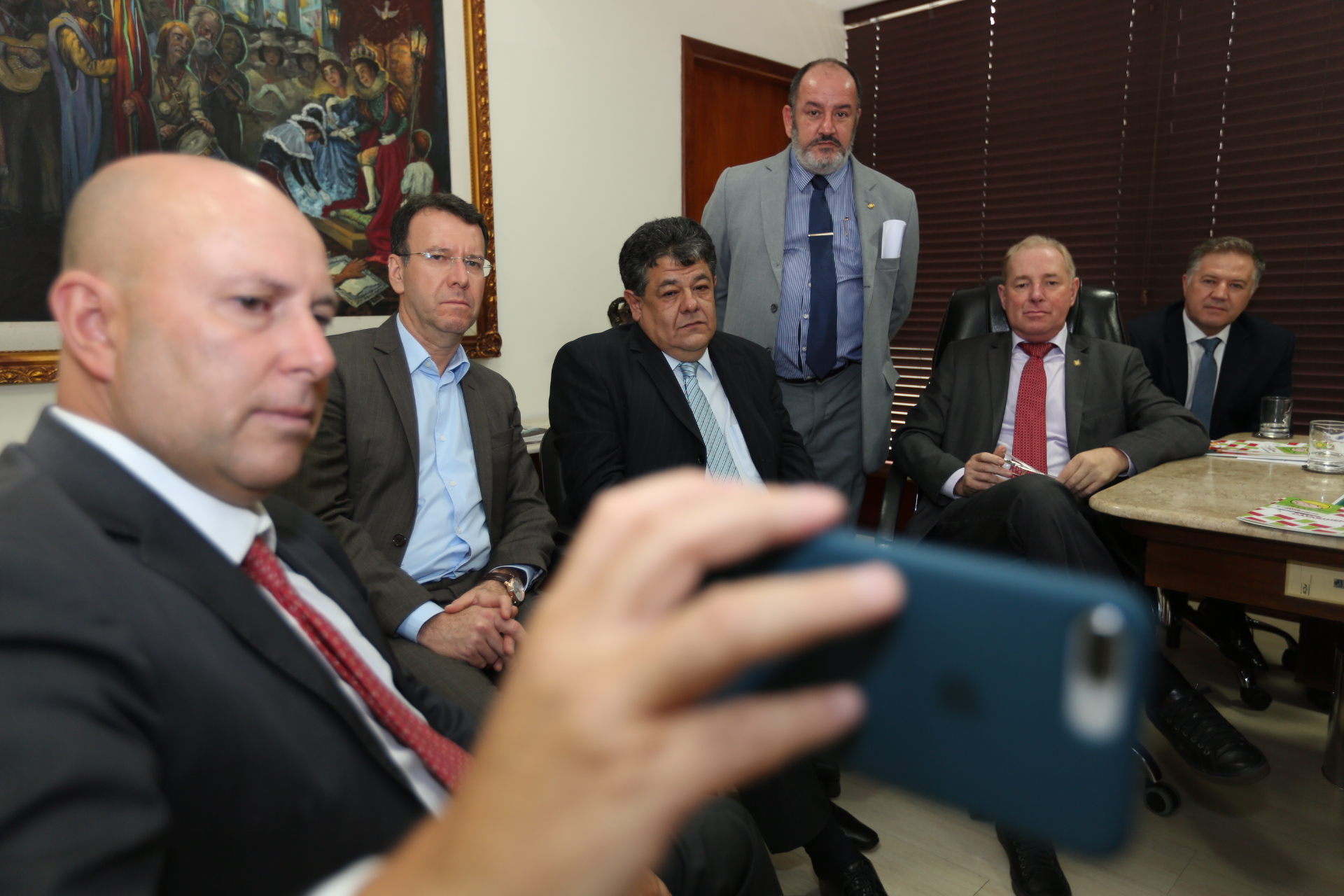 Presidente da Alesc, Aldo Schneider, Reúne-se com Representantes de Veículos da Acaert
