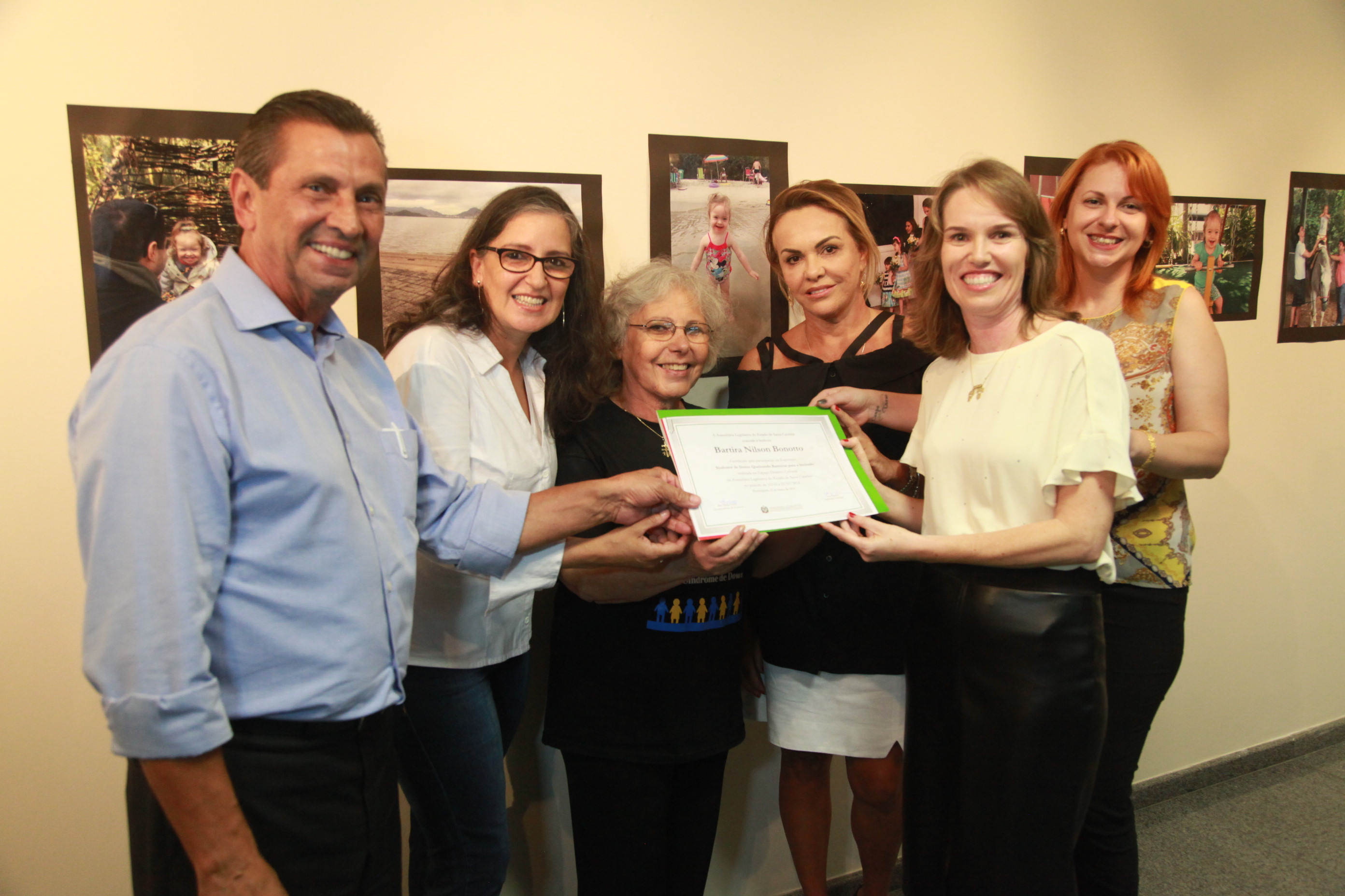 Exposição Fotográfica - Síndrome de Down Quebrando Barreiras para a Inclusão.