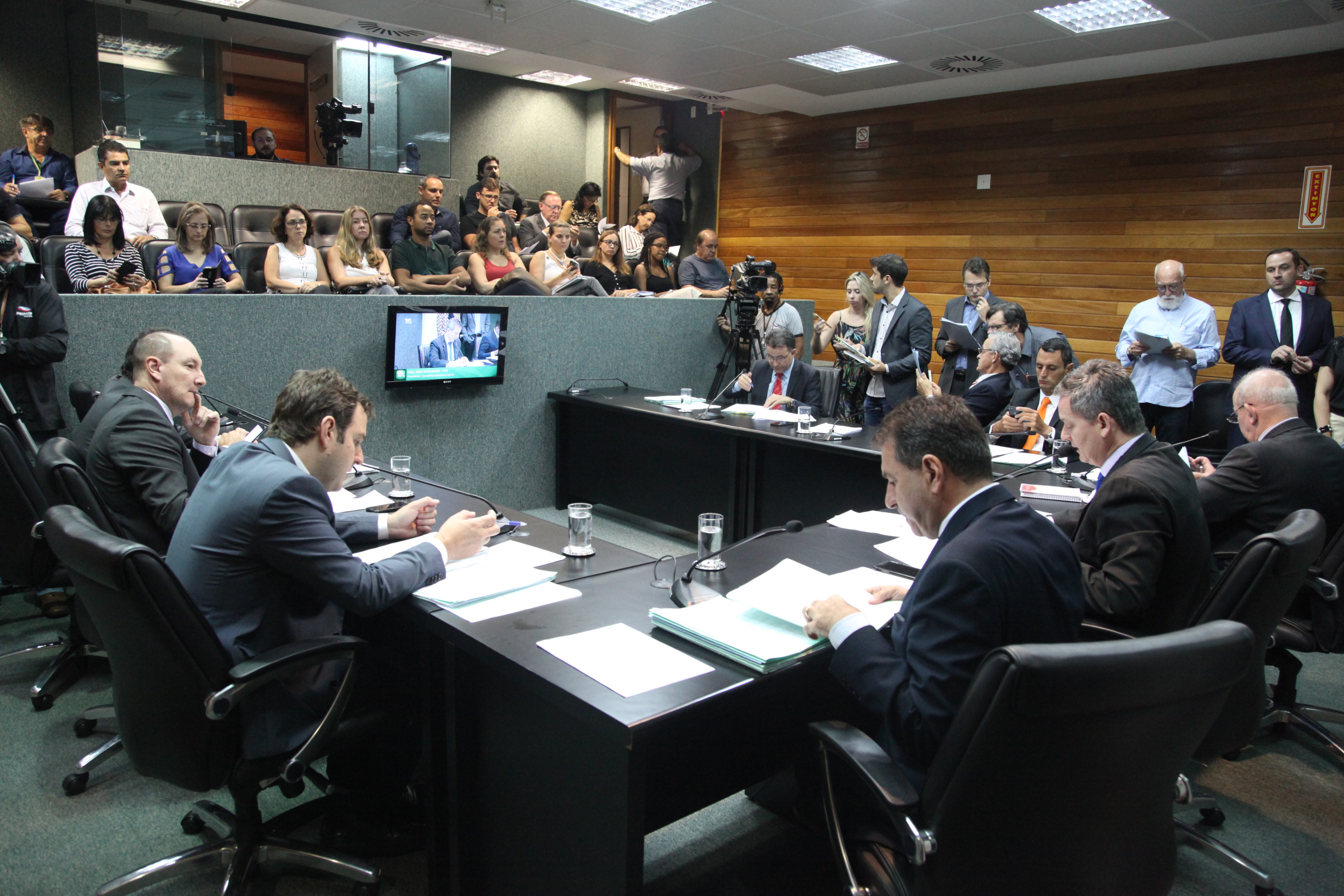 Comissão de Constituição e Justiça
