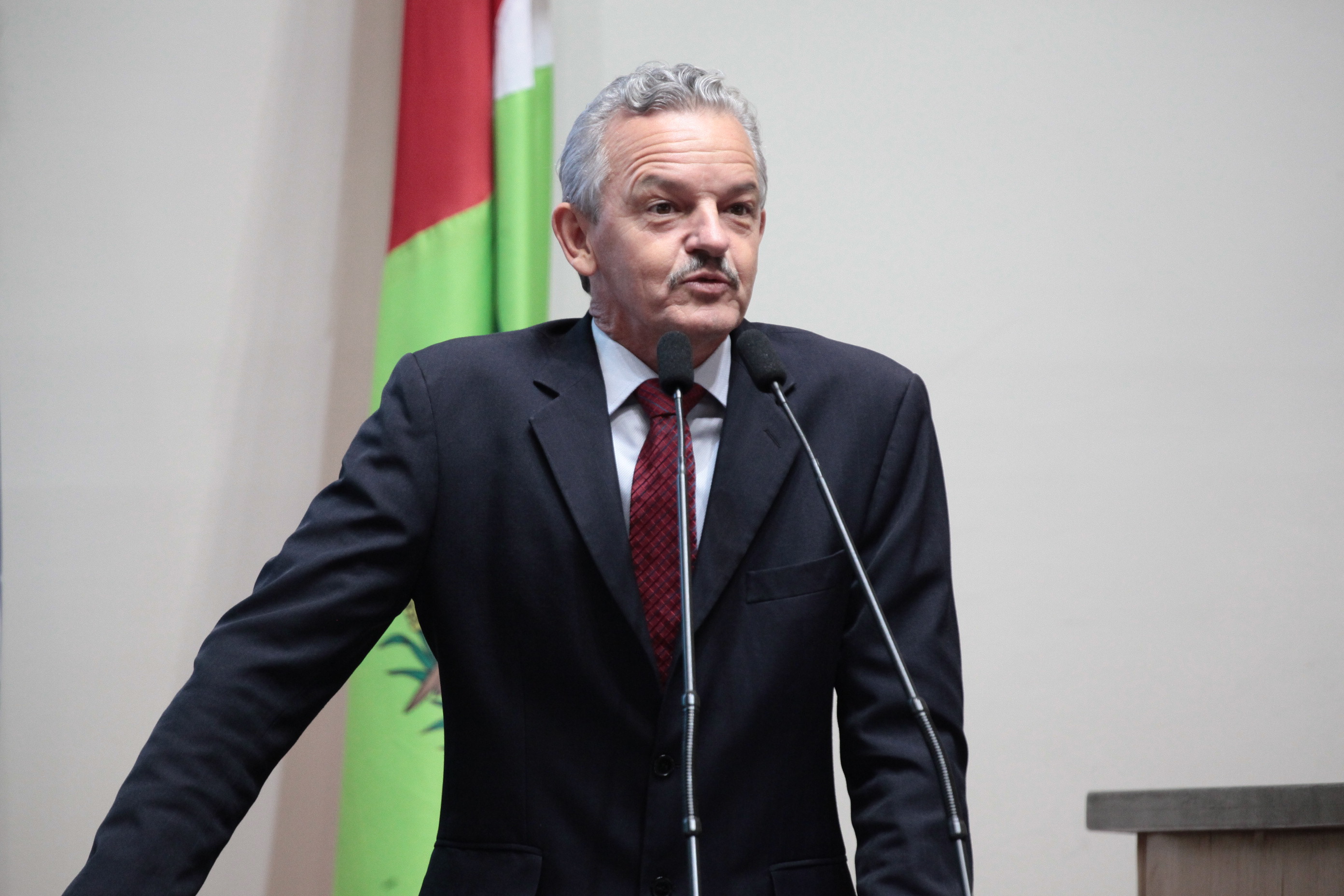 Deputado Dirceu Dresch (PT). Sessão Ordinária.
