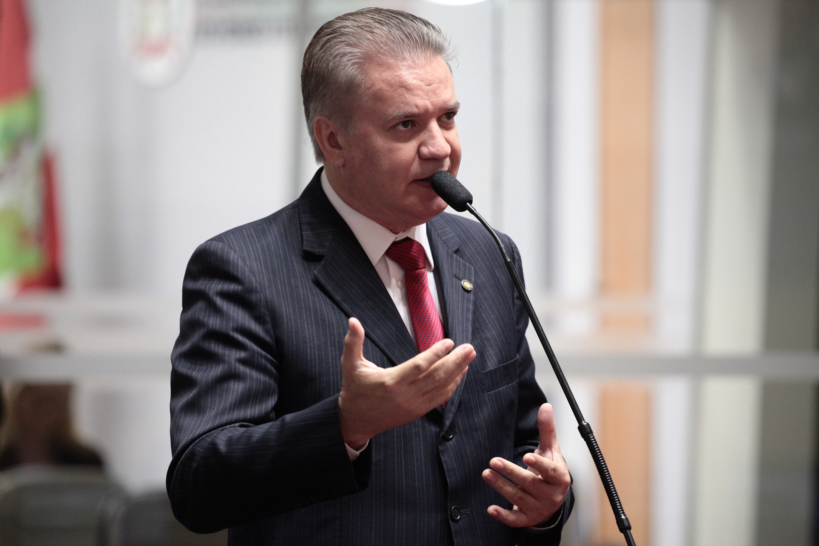 Deputado César Valduga (PCdoB). Sessão Ordinária.