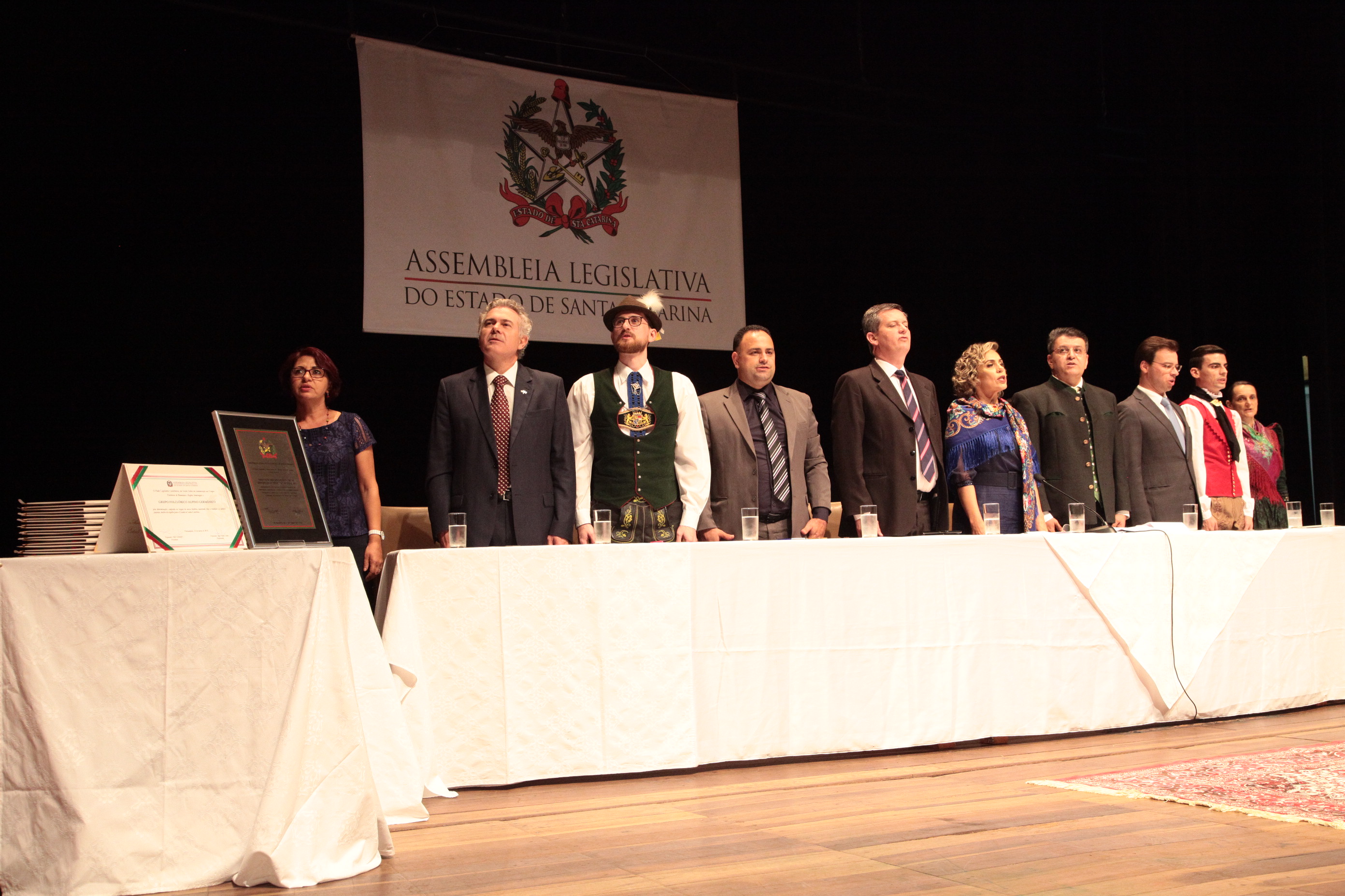 Sessão Solene - Homenagem aos Grupos Folclóricos de Blumenau e Região
