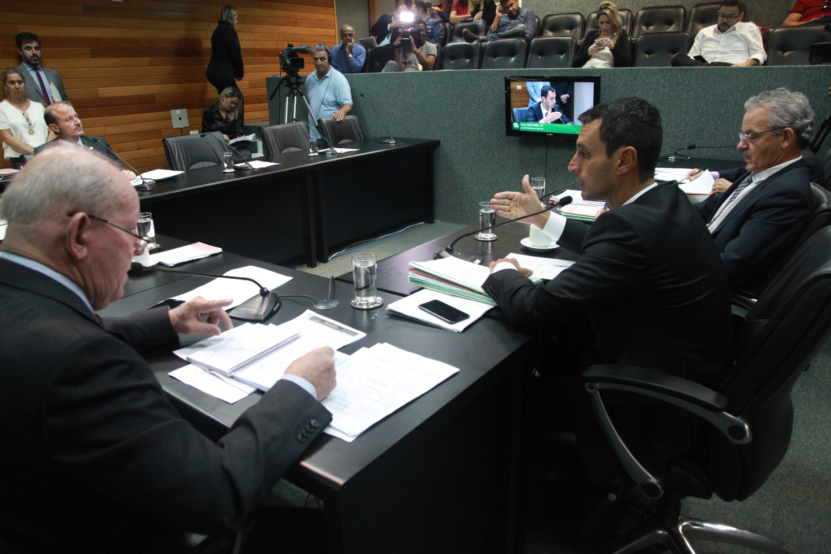 Comissão de Constituição e Justiça