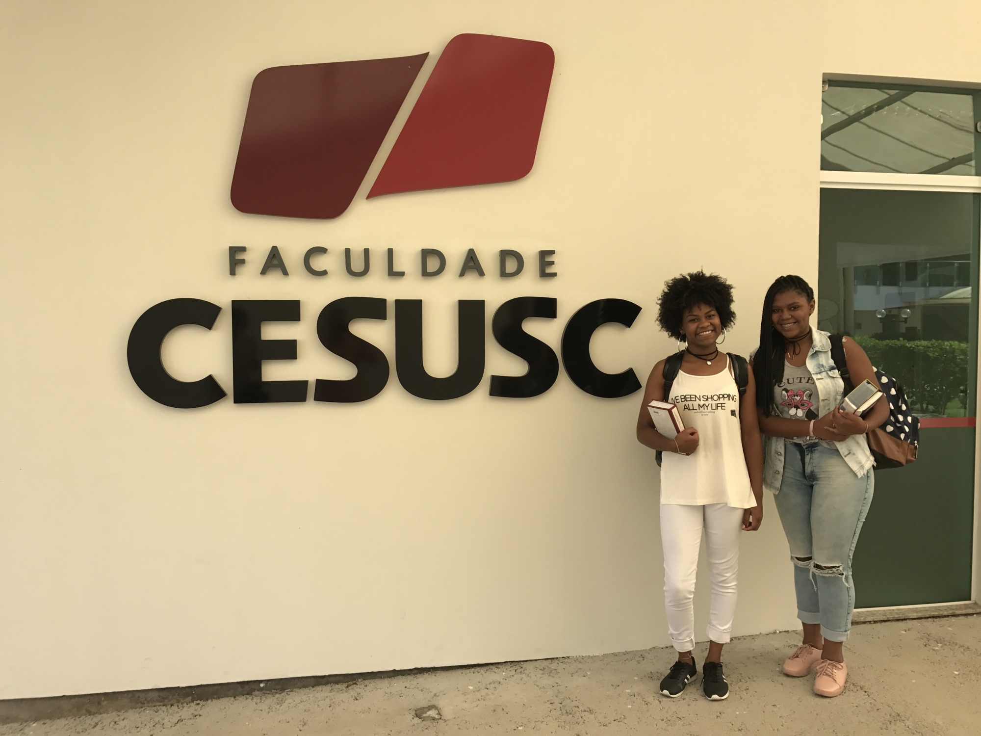 Estagiárias do PAB conquistam bolsa na Faculdade Cesusc