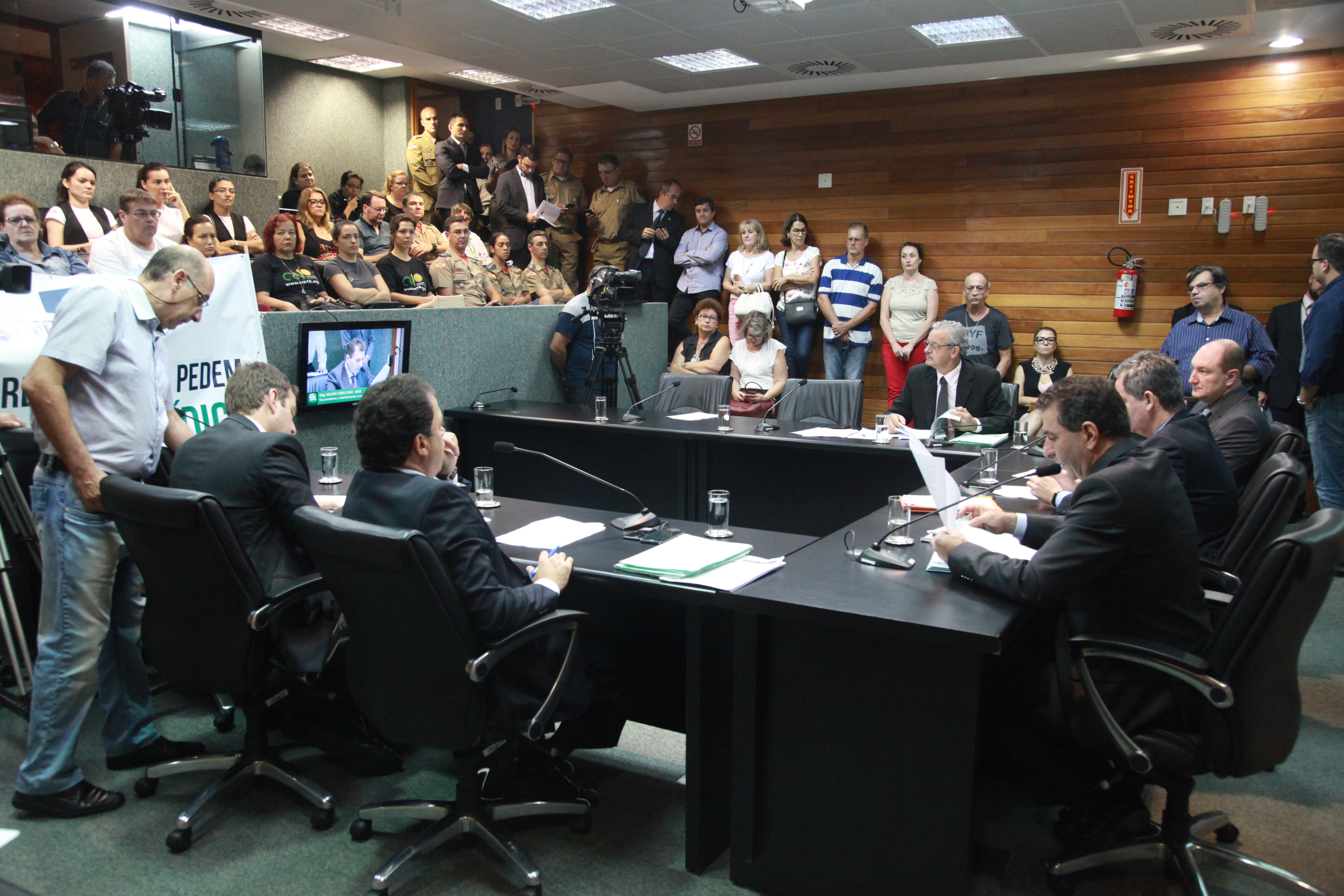 Comissão de Constituição e Justiça