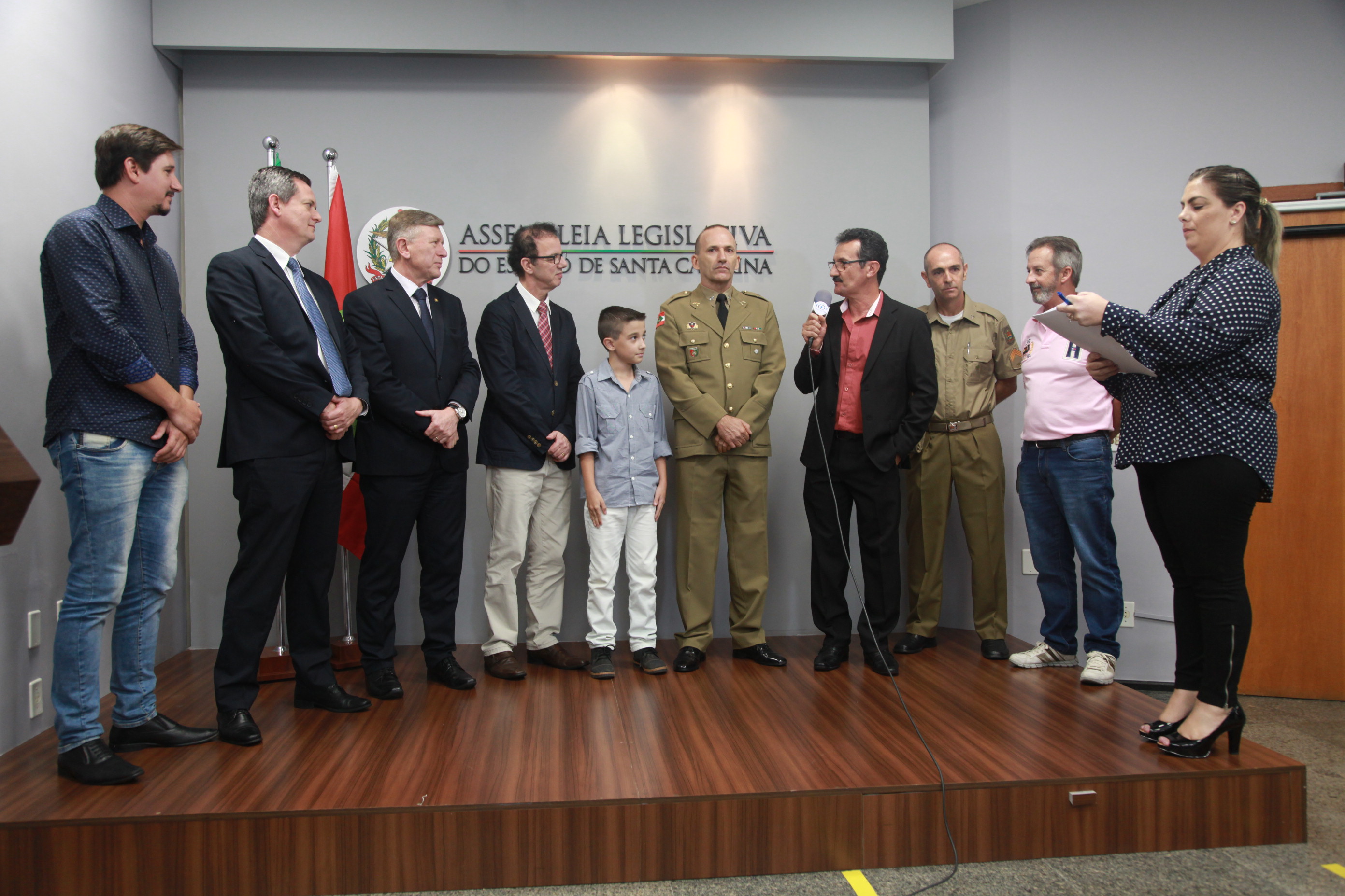 Policiais Militares são Homenageados por Ato de Bravura ao Salvar a Vida do Menino Pedro em 2008.