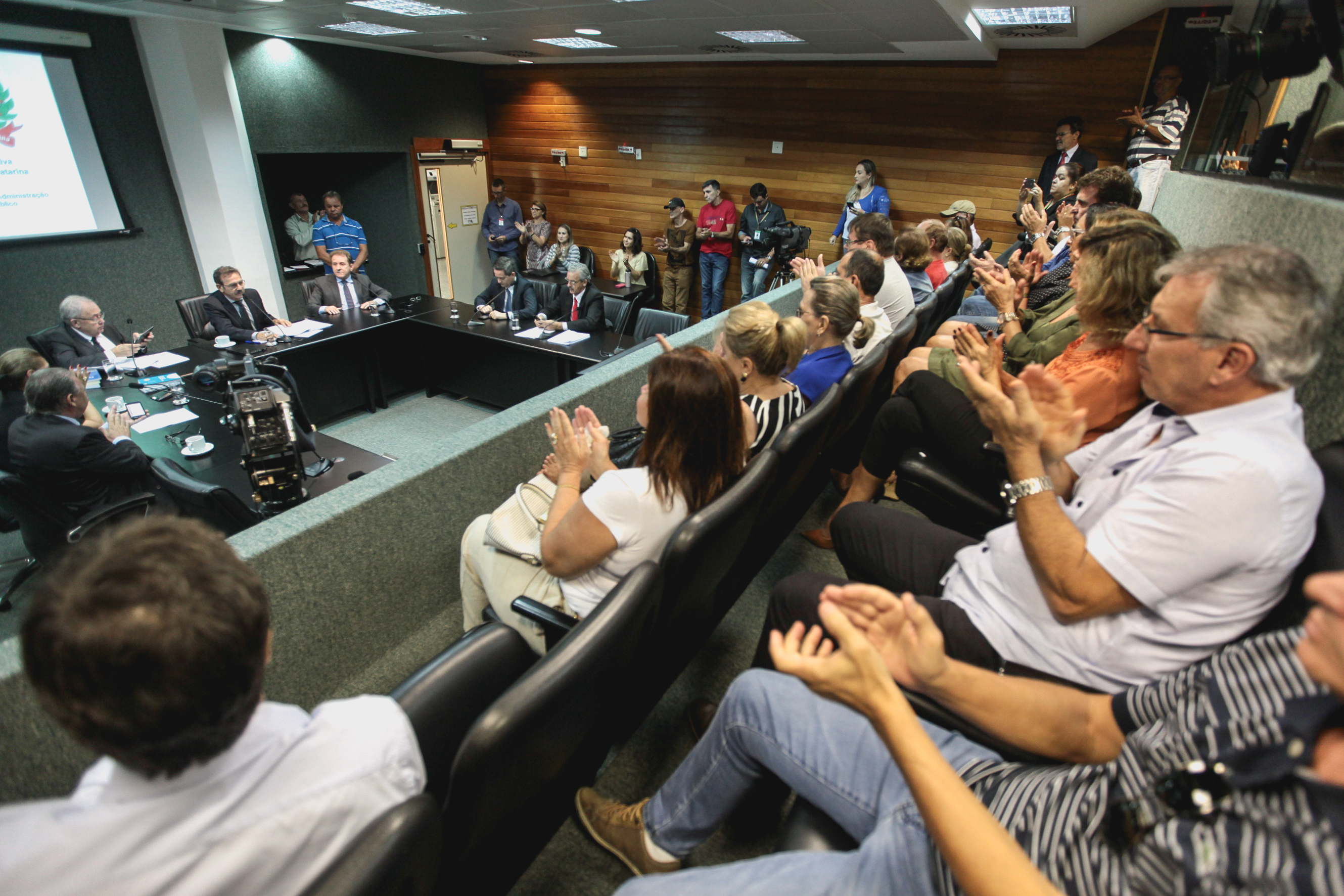 Comissão de Trabalho, Administração e Serviço Público.