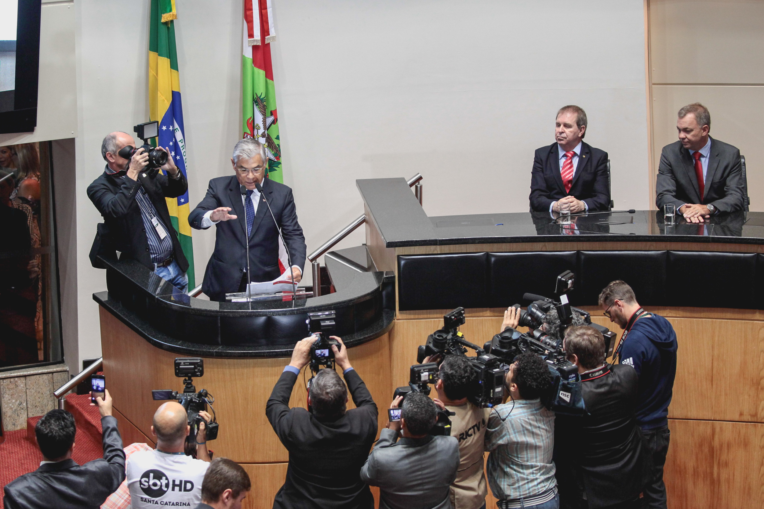 Posse do Governador do Estado Eduardo Pinho Moreira.