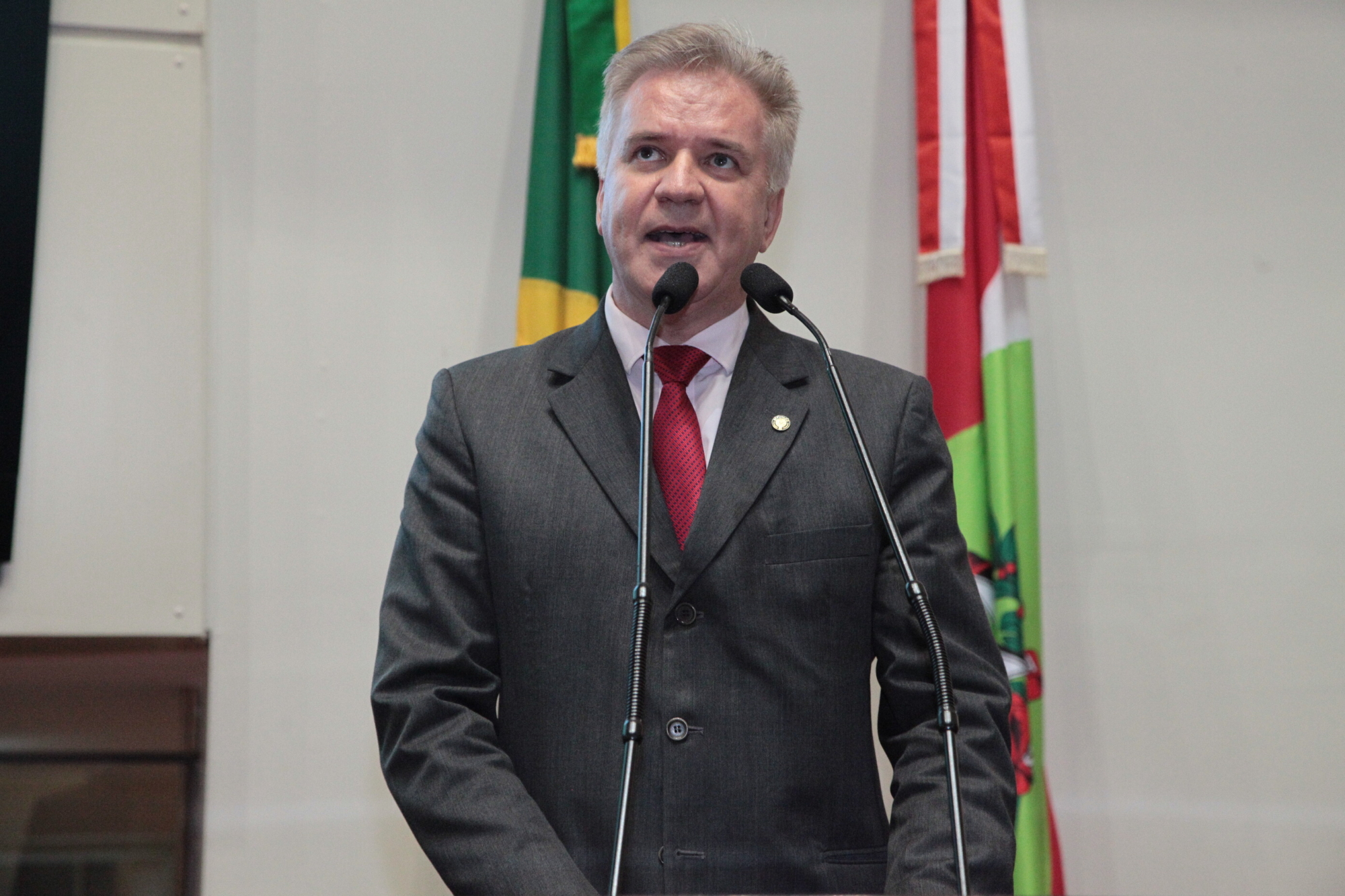 Vaduga apresenta projeto que regulamenta orçamentos de revisão veicular