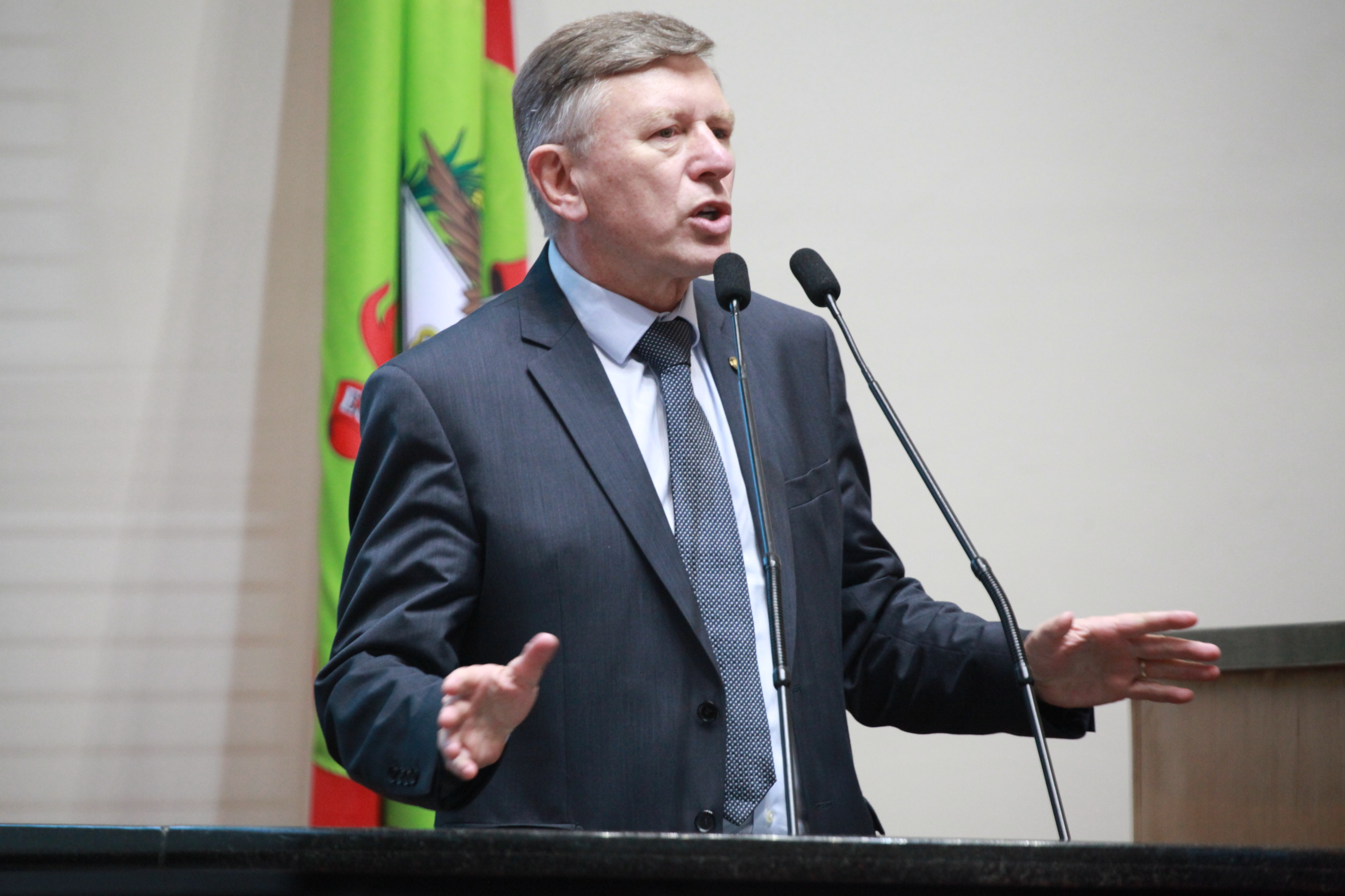 Deputado Milton Hobus (PSD)