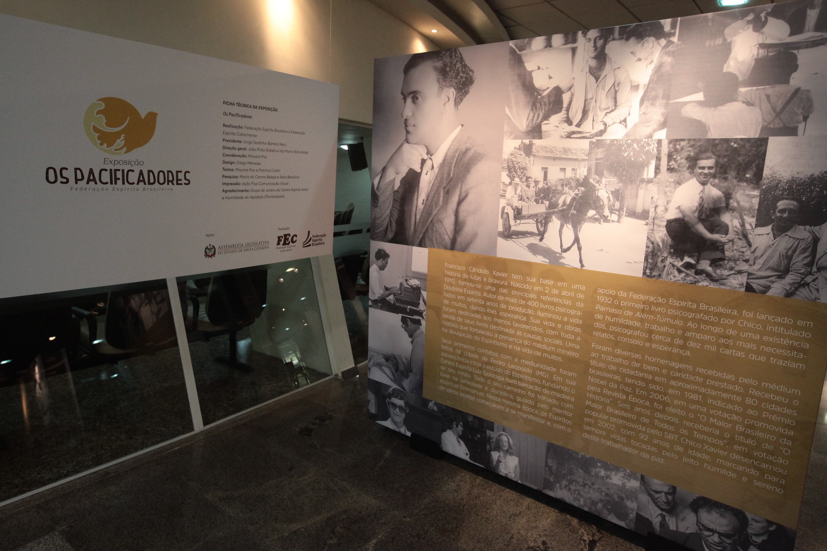 Exposição Os Pacificadores