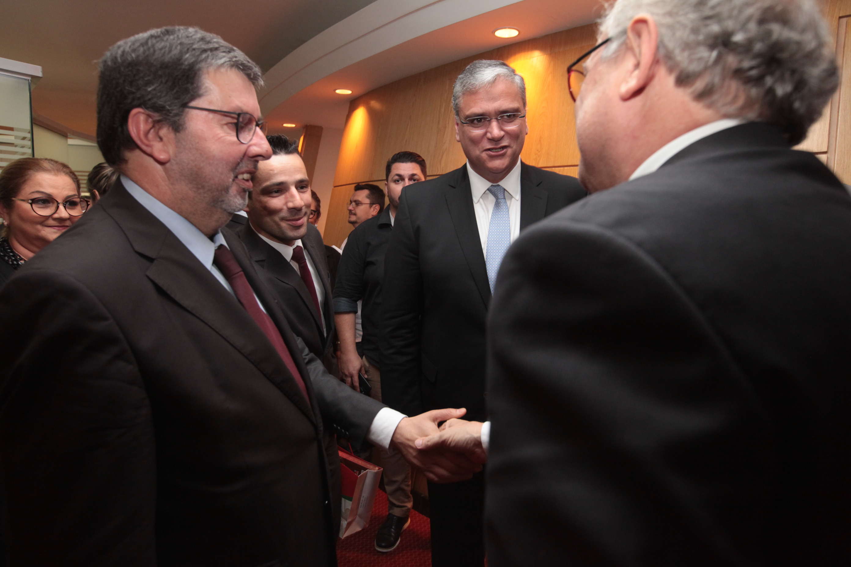 Presidente da Alesc, Deputado Aldo Schneider (MDB), Recebe Alto Escalão do Governo dos Açores. Foto: Fábio Queiroz / Agência AL